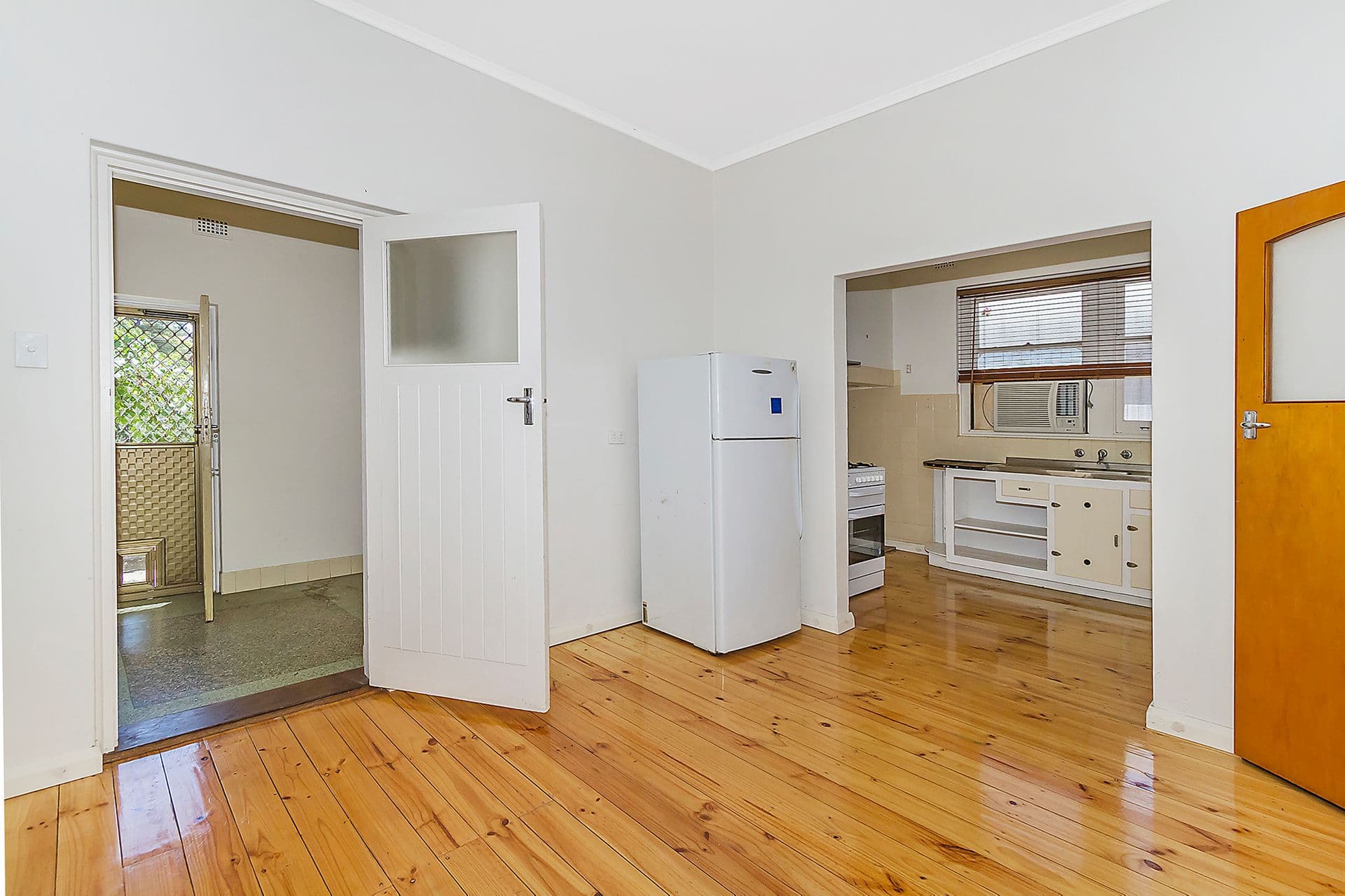 33 Balranald Avenue, Largs Bay, SA, 5016, Largs Bay - Thumbnail 3