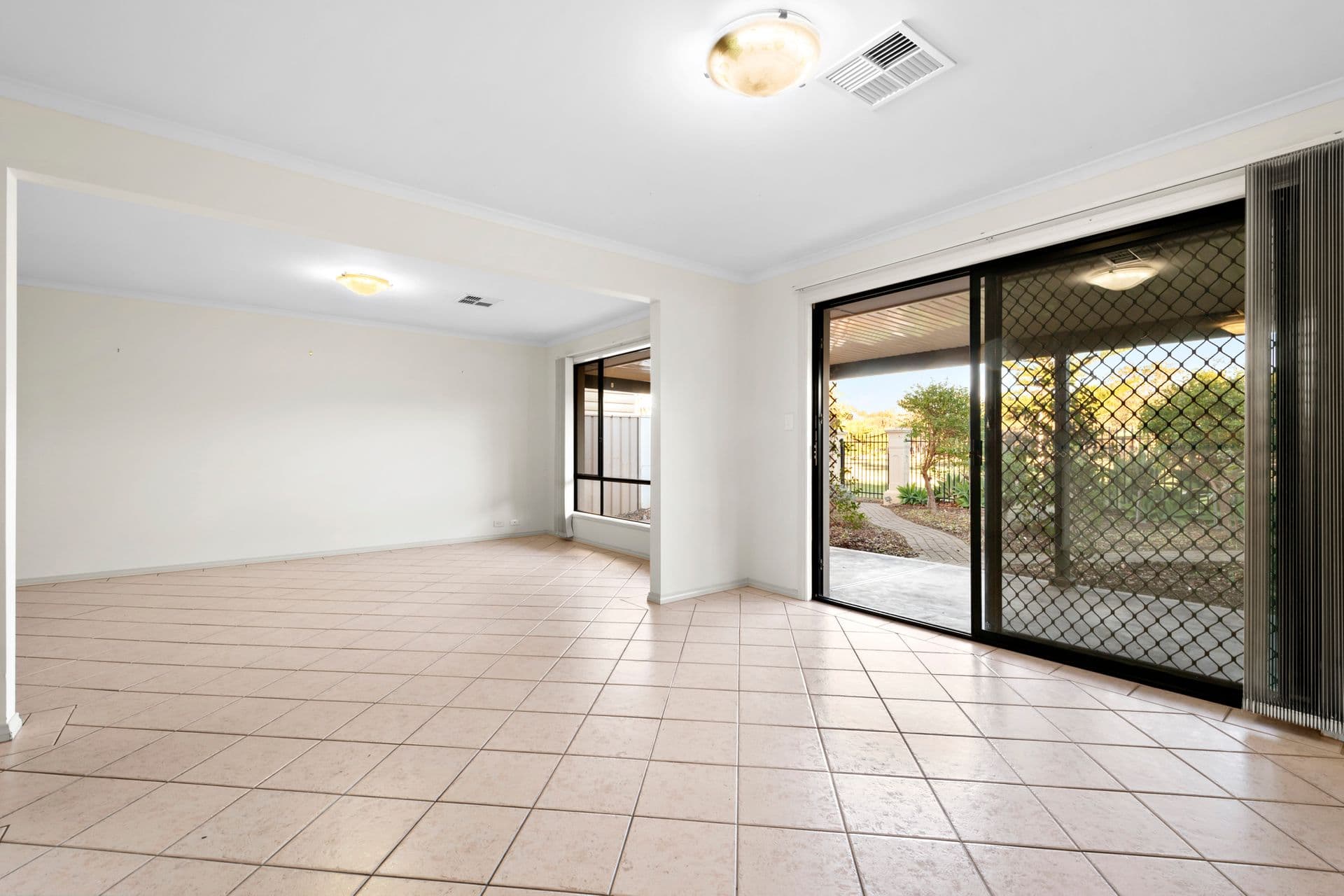 7 Formby Crescent, Port Adelaide, SA, 5015, Port Adelaide - Thumbnail 5