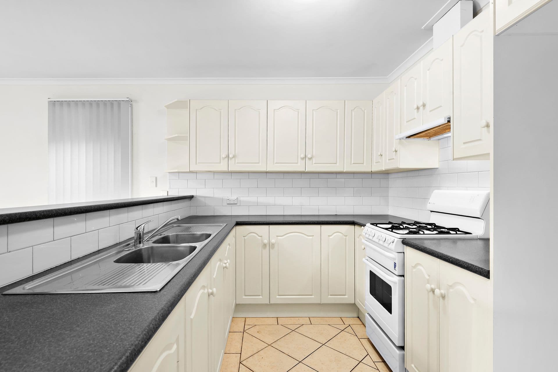 7 Formby Crescent, Port Adelaide, SA, 5015, Port Adelaide - Thumbnail 4