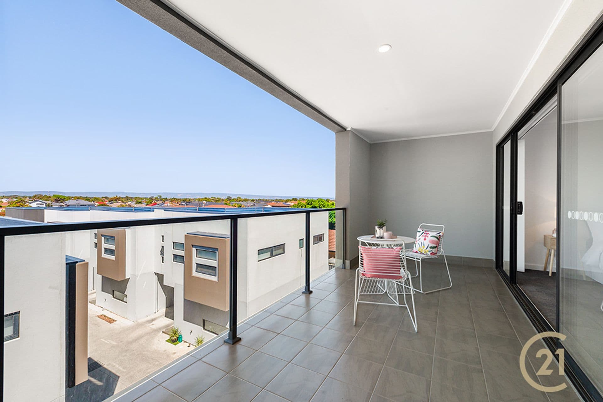 11/319 Military Road, Semaphore Park - Thumbnail 2