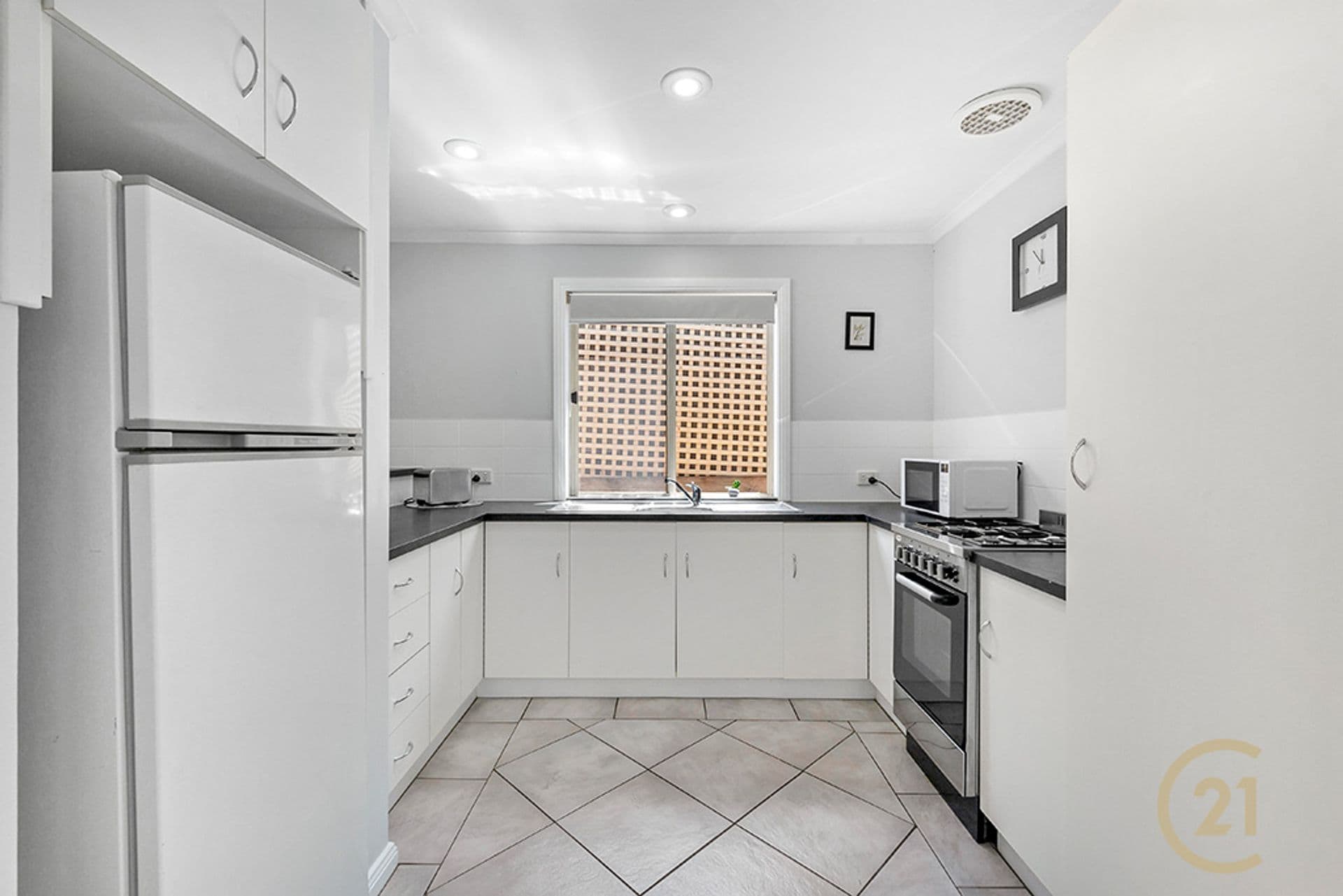 2/18 McEwin Avenue, Redwood Park, SA, 5097, Redwood Park - Thumbnail 2