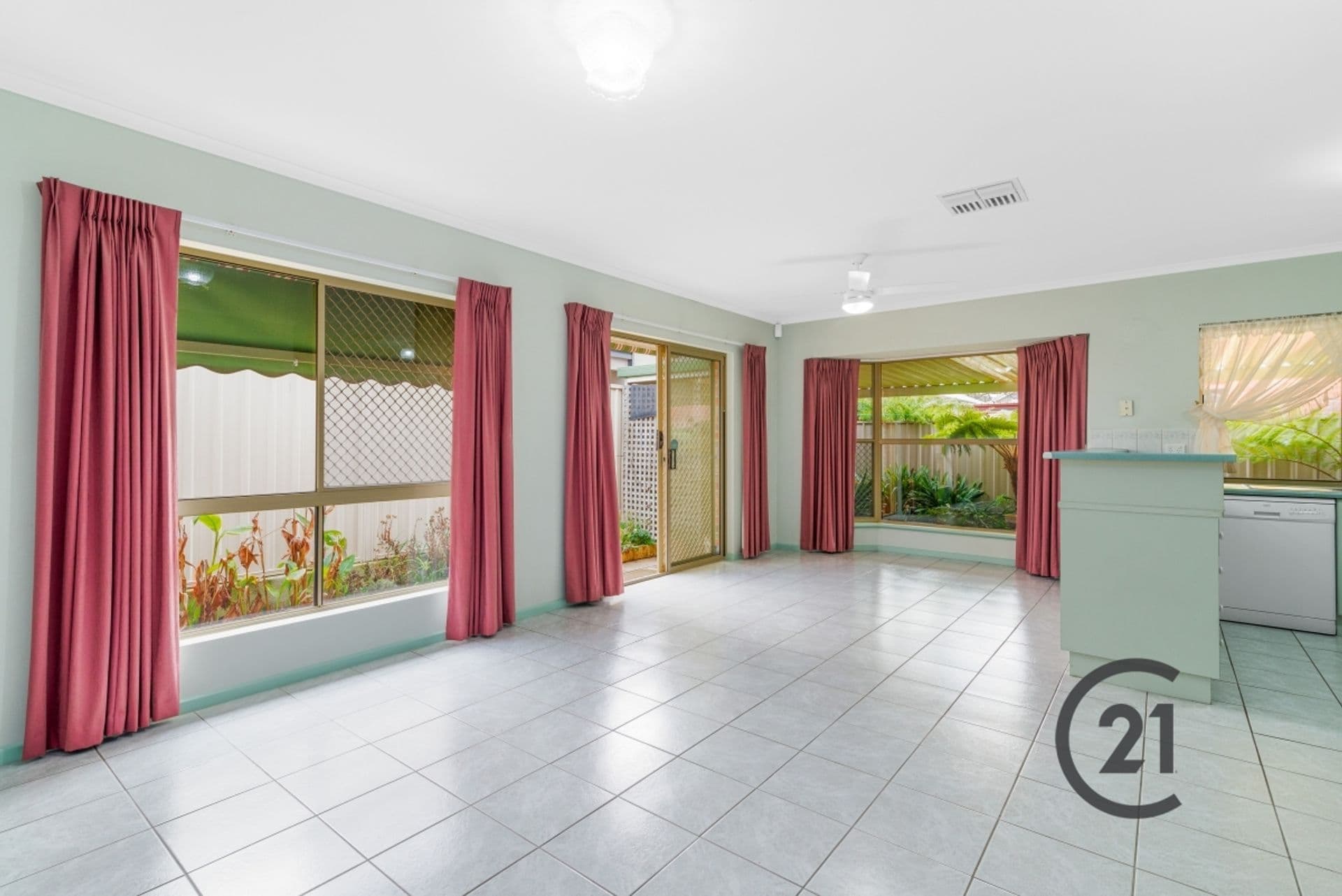 1/31 Wonoona Parade East, OATLEY NSW 2223, Largs Bay - Thumbnail 3