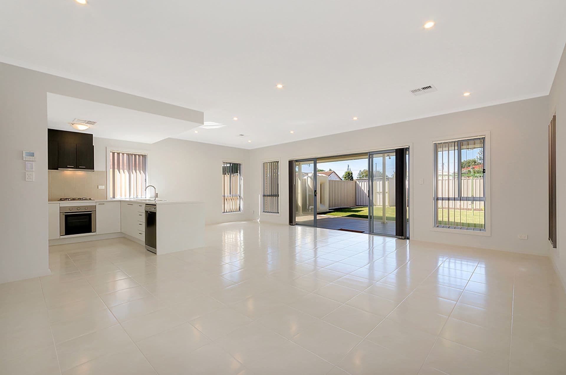 8A Norama Street, Taperoo, SA, 5017, Taperoo - Thumbnail 2