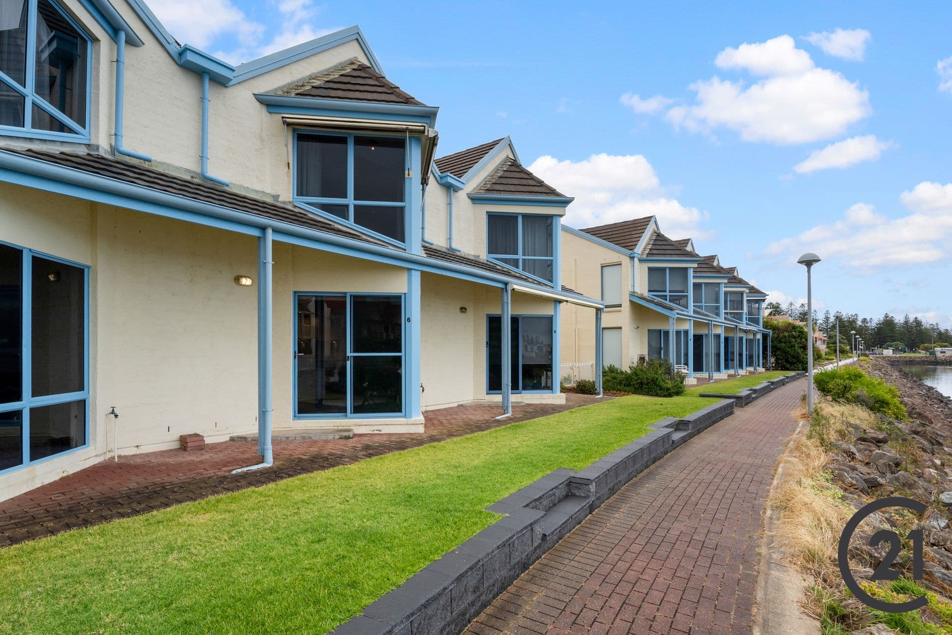 6/1 Falie Drive, North Haven, SA, 5018, North Haven - Thumbnail 2