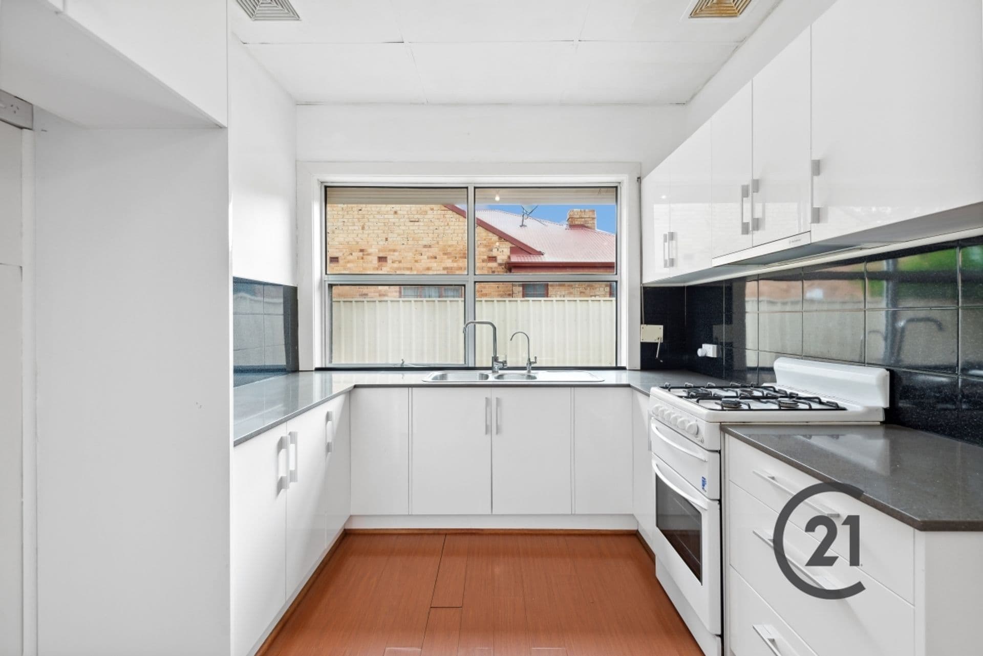 109 Jetty Road, Largs Bay, SA, 5016, Largs Bay - Thumbnail 6