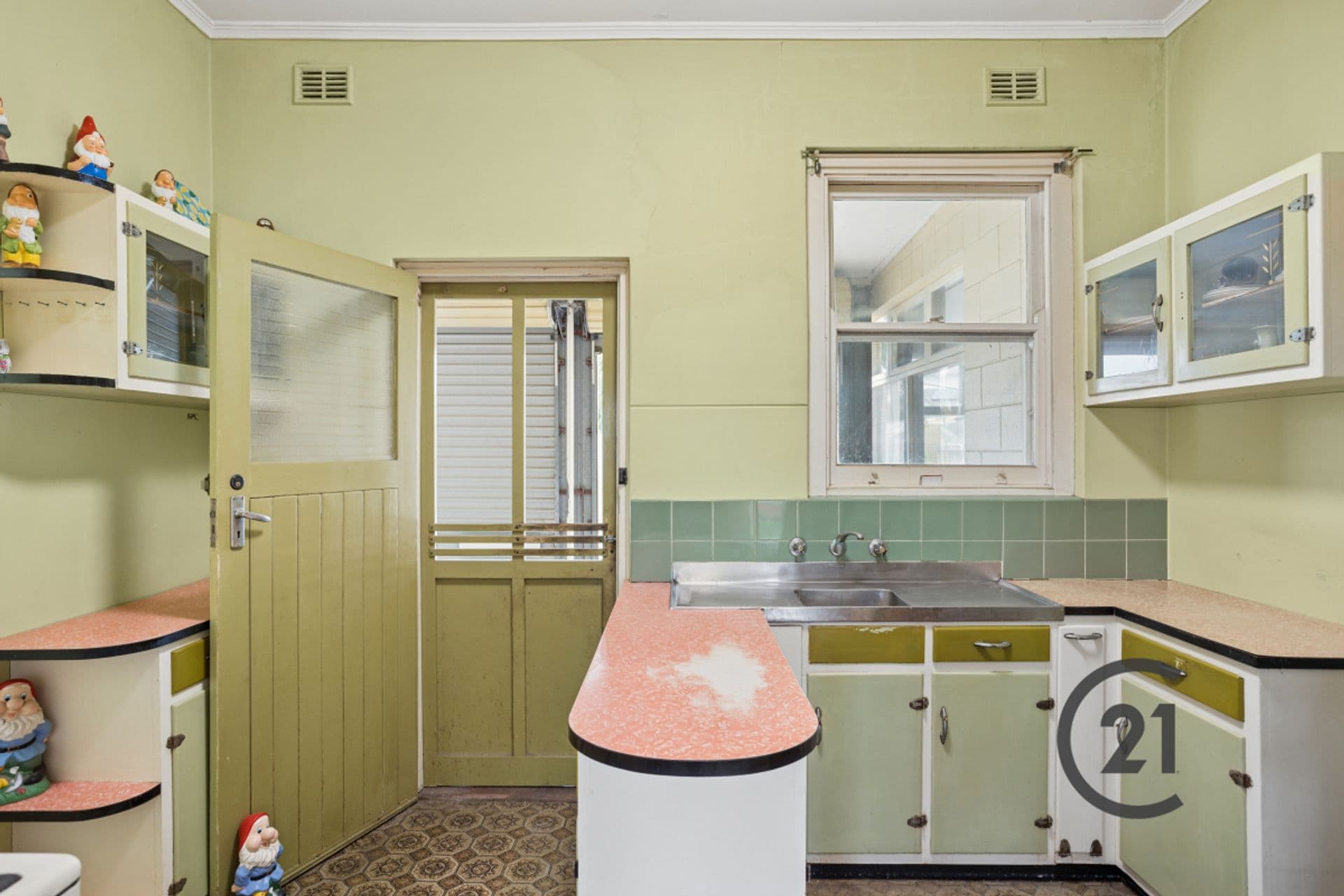 20 Kirby Terrace, Largs Bay, SA, 5016, Largs Bay - Thumbnail 2