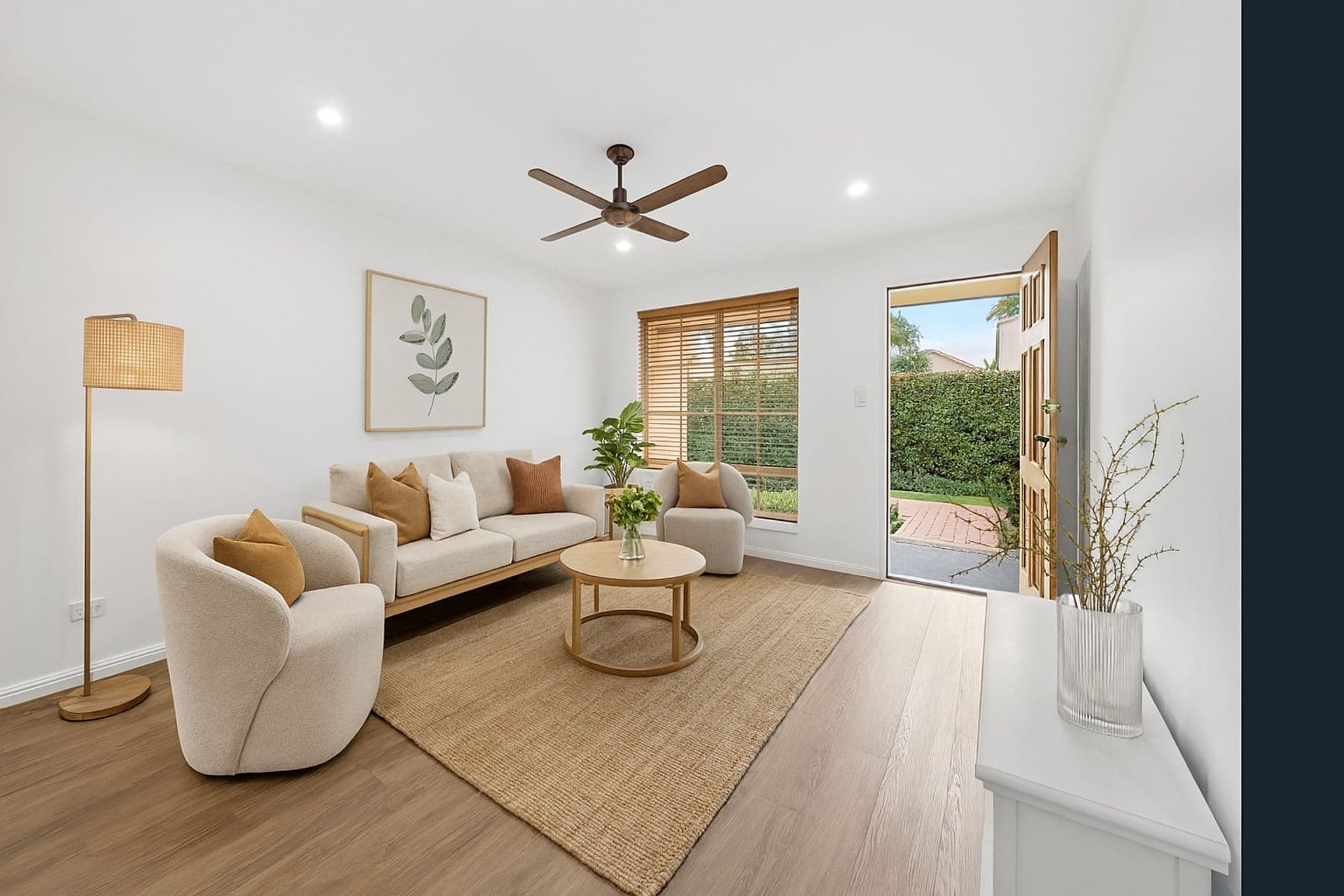 242 Robin Road, Semaphore, SA, 5019, Semaphore - Thumbnail 2