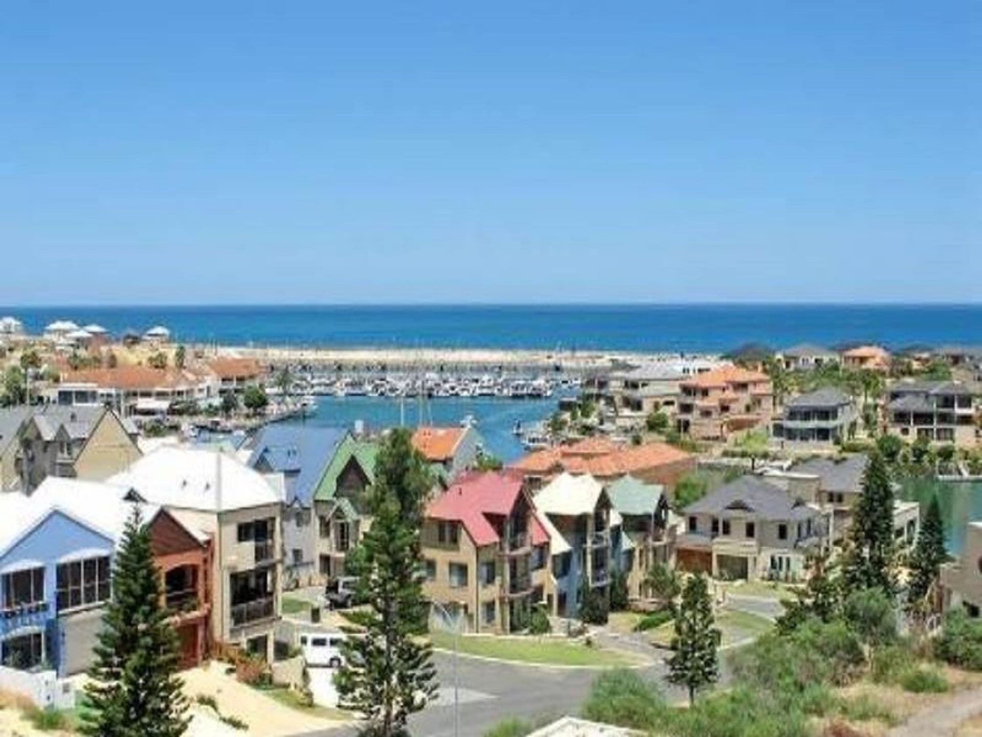 2 St Malo Court, Mindarie, WA, 6030, Mindarie - Thumbnail 3