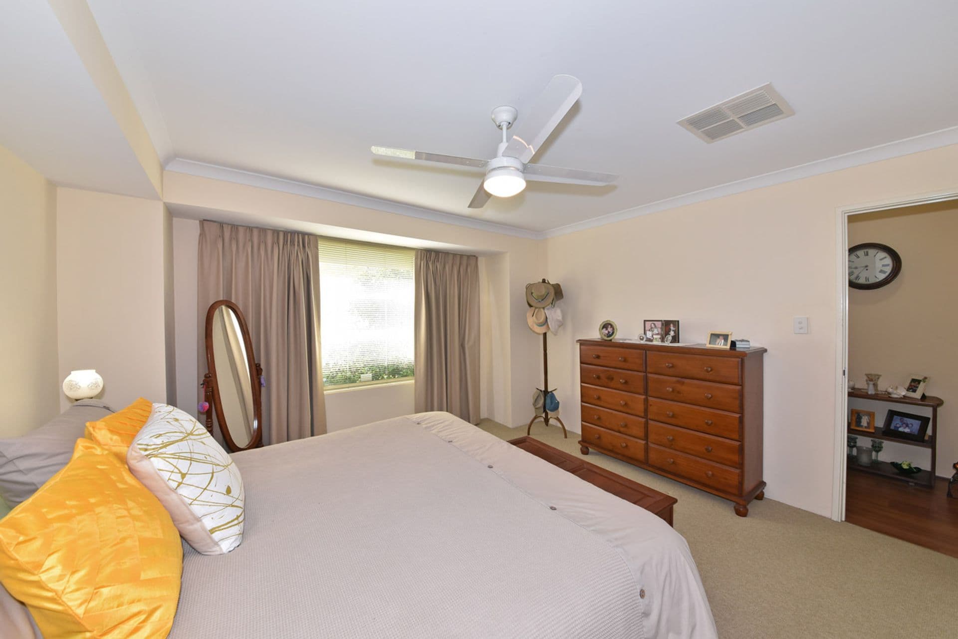 27 Rosegreen Avenue, Butler, WA, 6036, Butler - Thumbnail 5