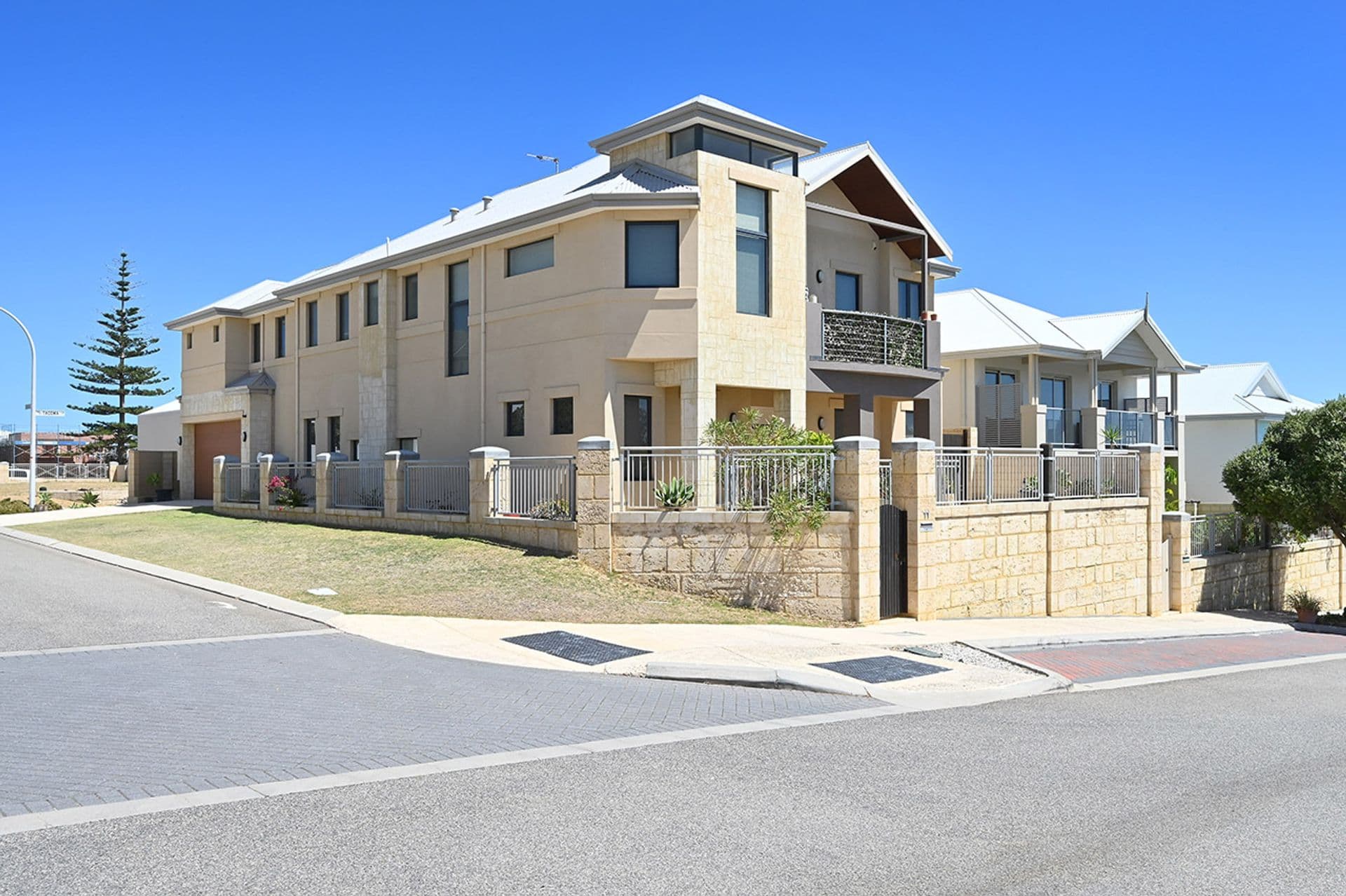 11 Portrush Way, Mindarie, WA, 6030, Mindarie - Image 1