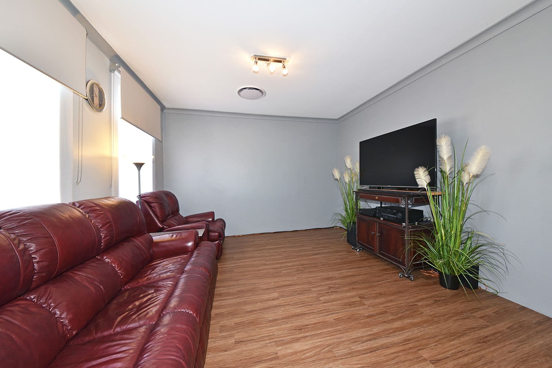18 Durrington Glade, Clarkson, WA, 6030, Clarkson - Thumbnail 2