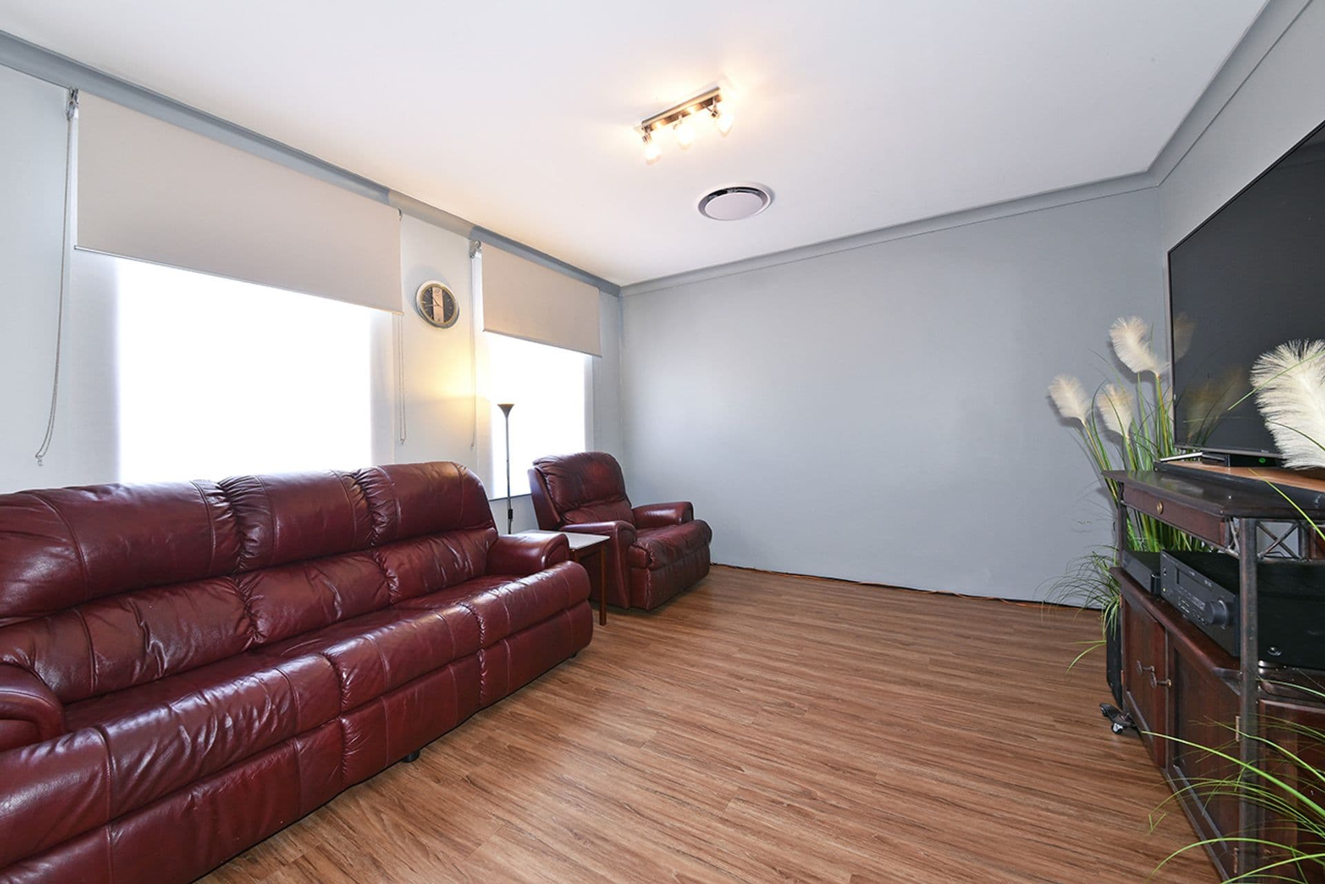 18 Durrington Glade, Clarkson, WA, 6030, Clarkson - Thumbnail 3