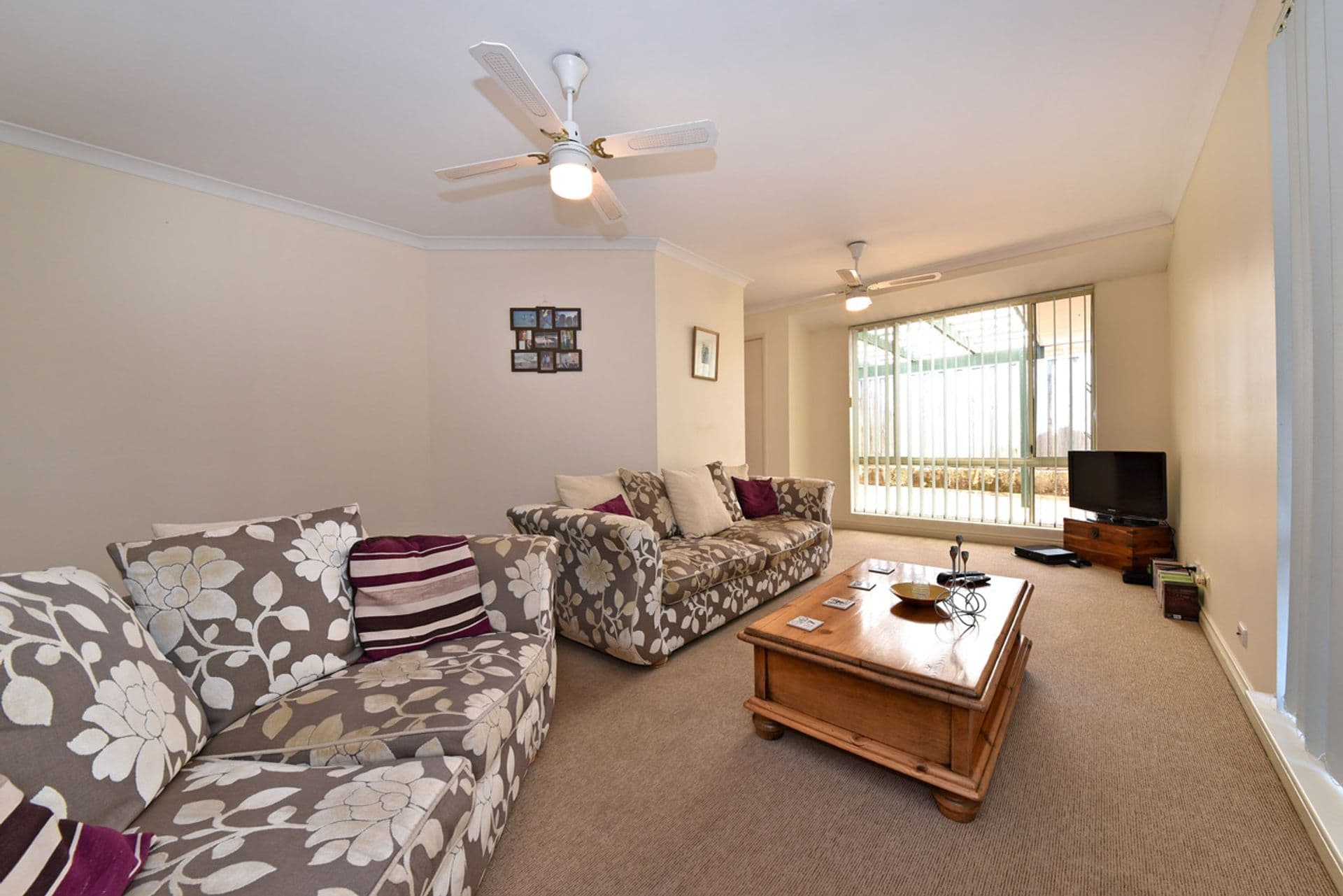 6 Savona Grove, Mindarie, WA, 6030, Mindarie - Thumbnail 3