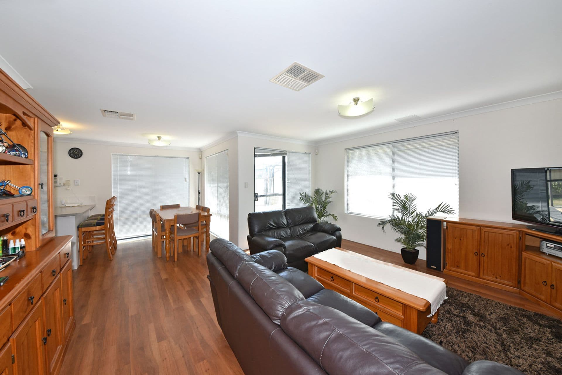 3 Lakewood Terrace, Clarkson, WA, 6030, Clarkson - Thumbnail 8