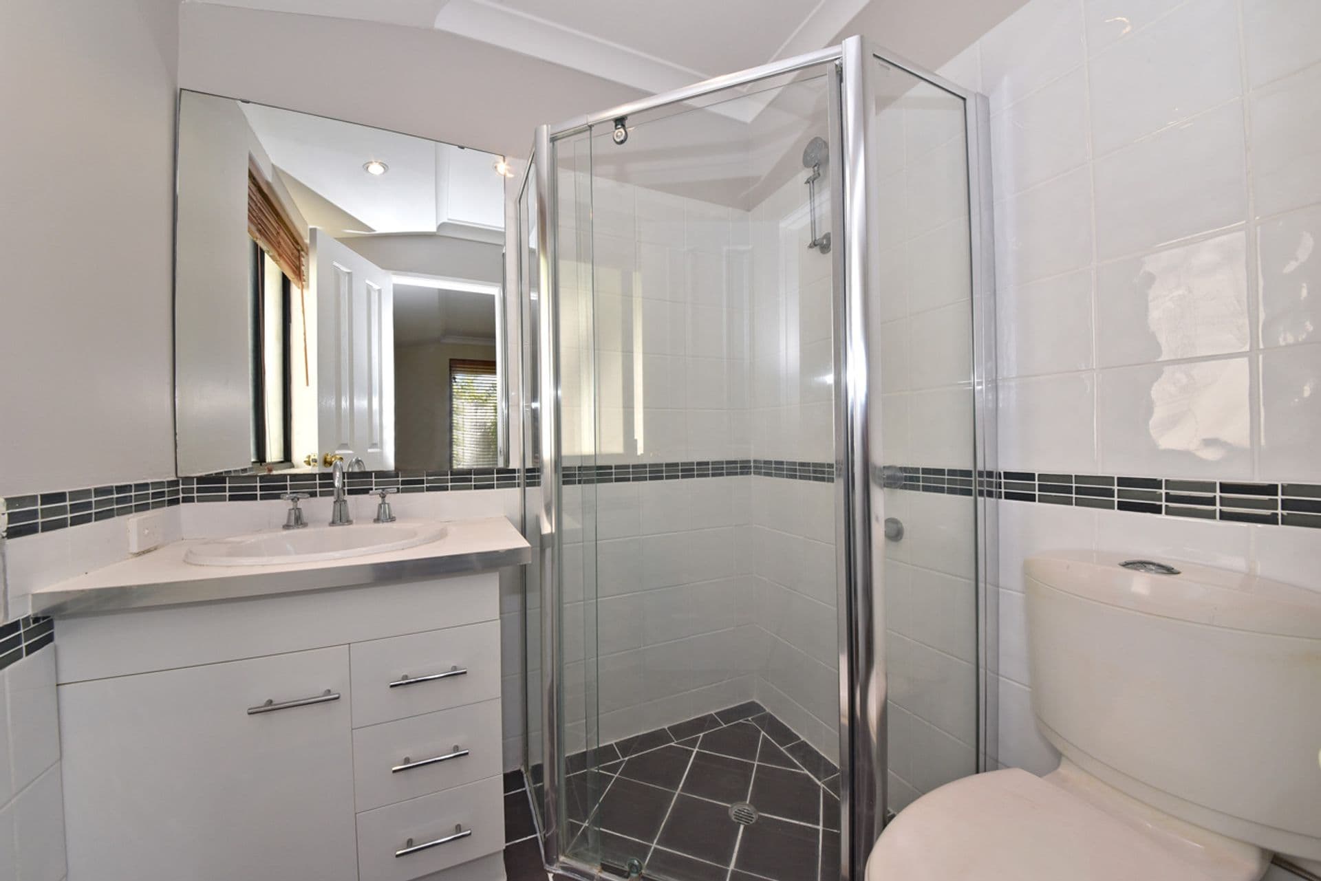 18 Connors Retreat, Clarkson, WA, 6030, Clarkson - Thumbnail 6