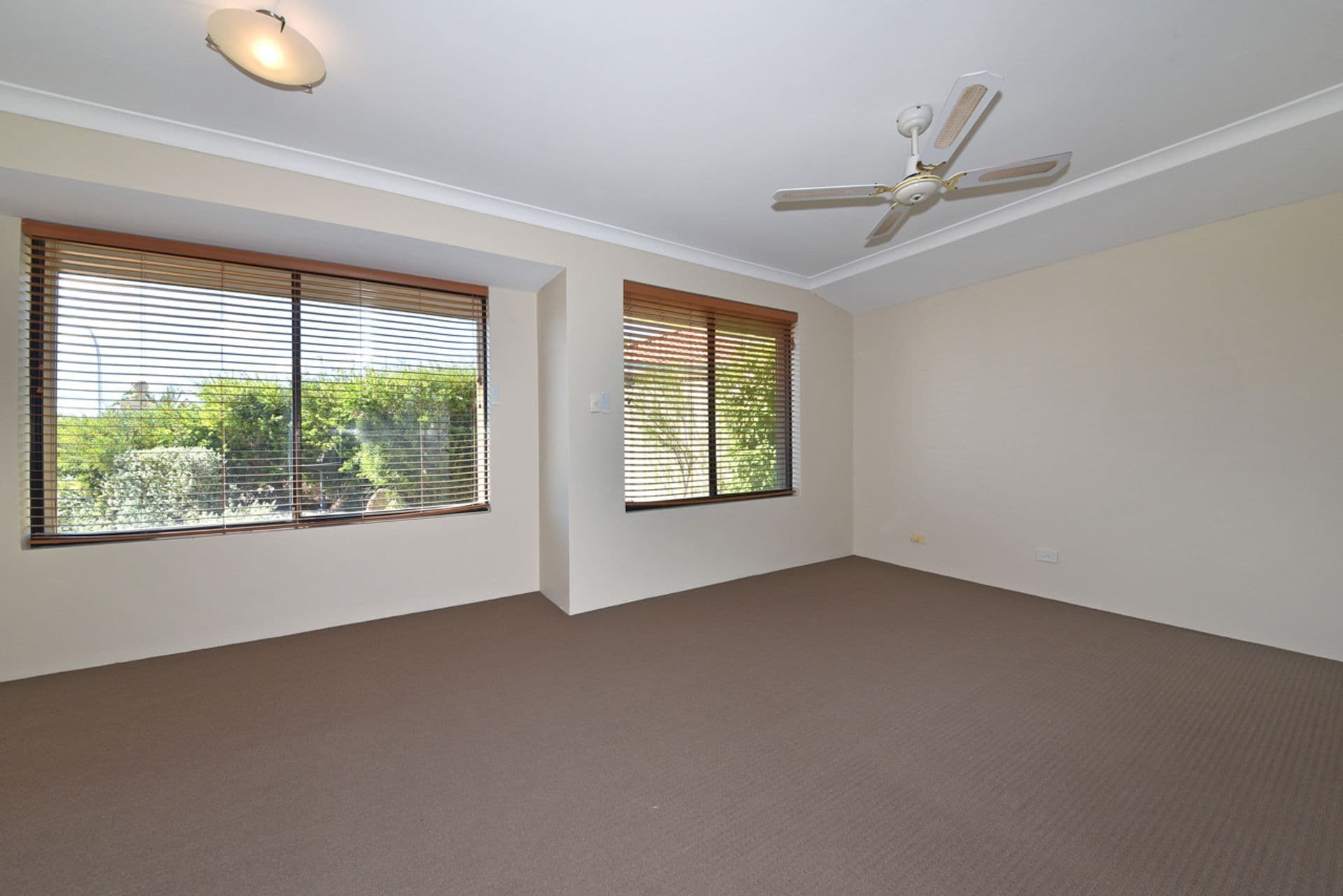 18 Connors Retreat, Clarkson, WA, 6030, Clarkson - Thumbnail 4