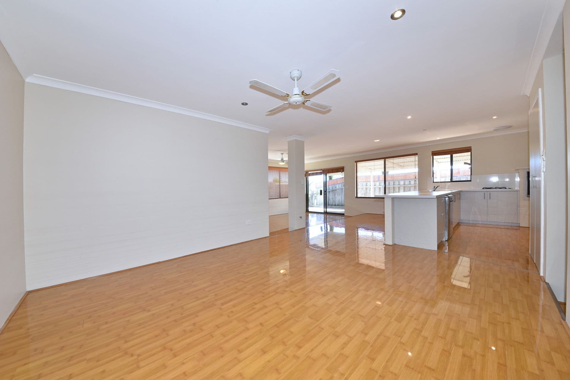 18 Connors Retreat, Clarkson, WA, 6030, Clarkson - Thumbnail 7