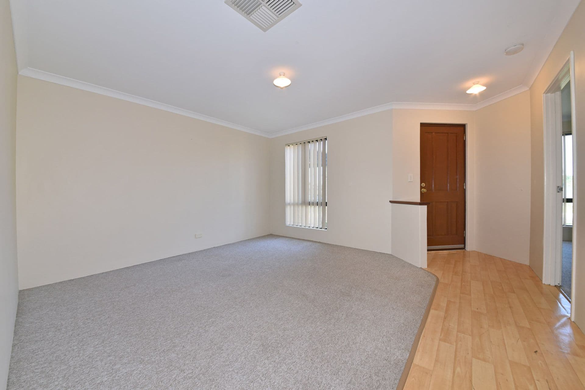 33 Morialta Avenue, Quinns Rocks, WA, 6030, Quinns Rocks - Thumbnail 2