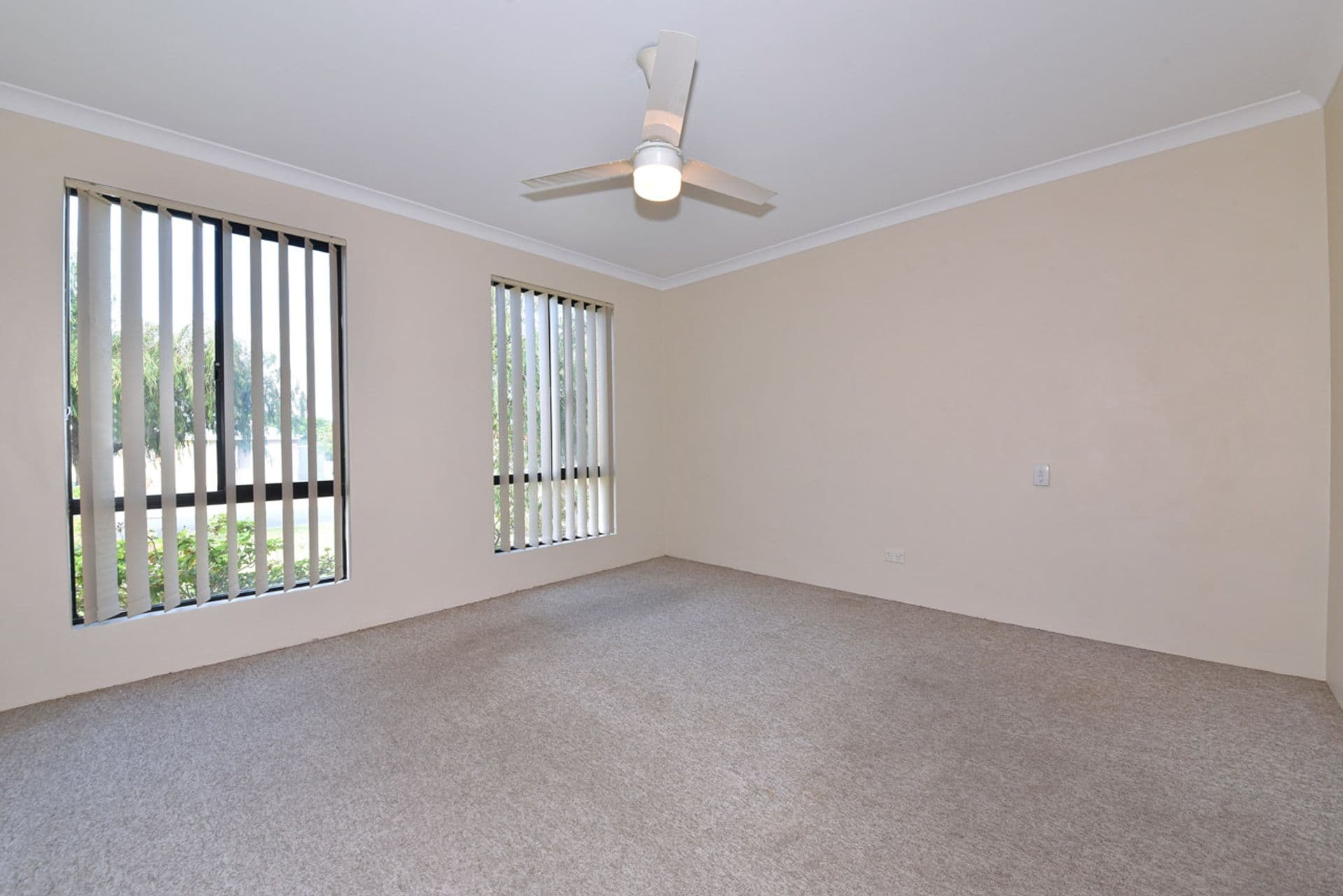 33 Morialta Avenue, Quinns Rocks, WA, 6030, Quinns Rocks - Thumbnail 4