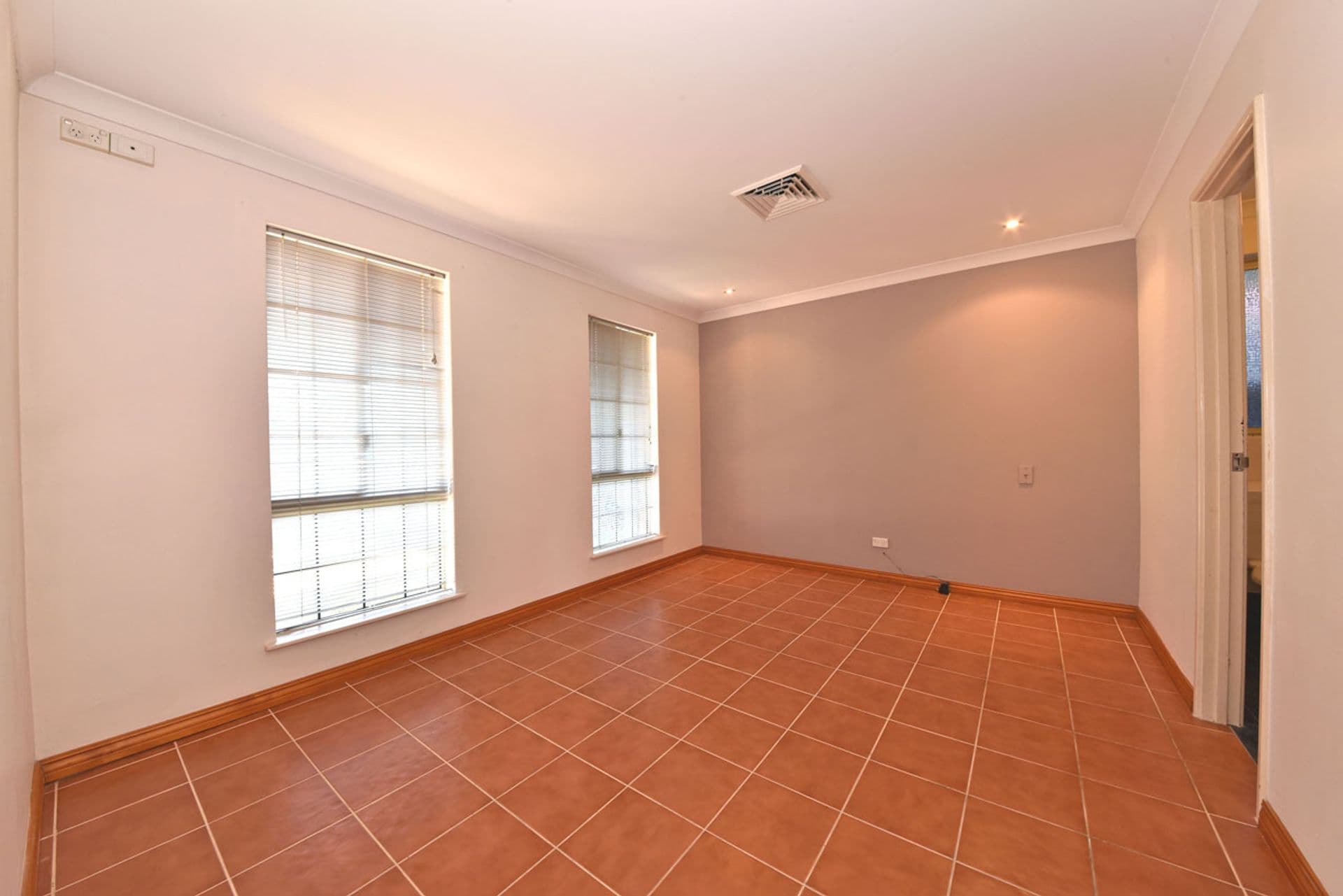 10 Cairnsmore Chase, Kinross, WA, 6028, Kinross - Thumbnail 6