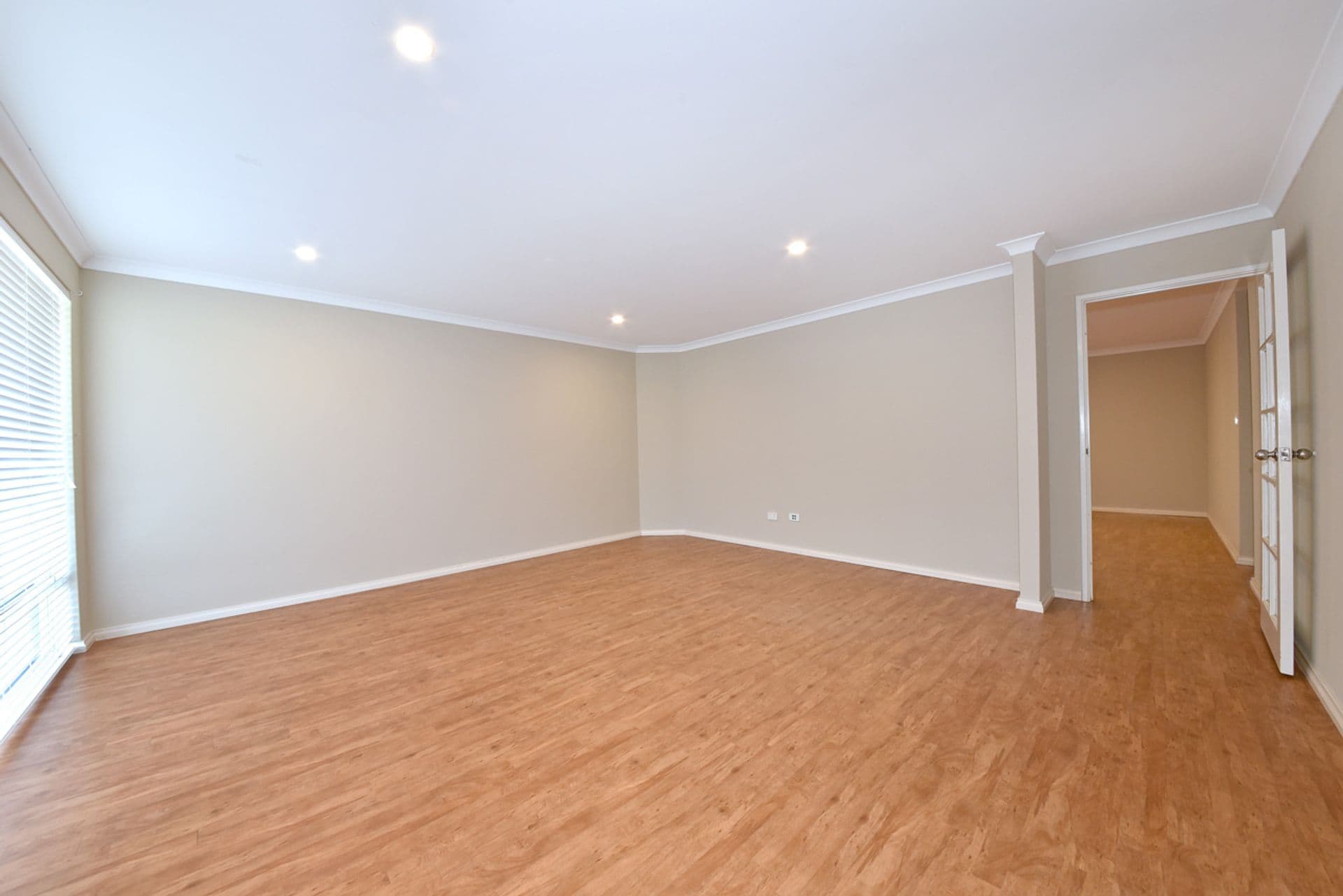 16 Fordham Avenue, Clarkson, WA, 6030, Clarkson - Thumbnail 3