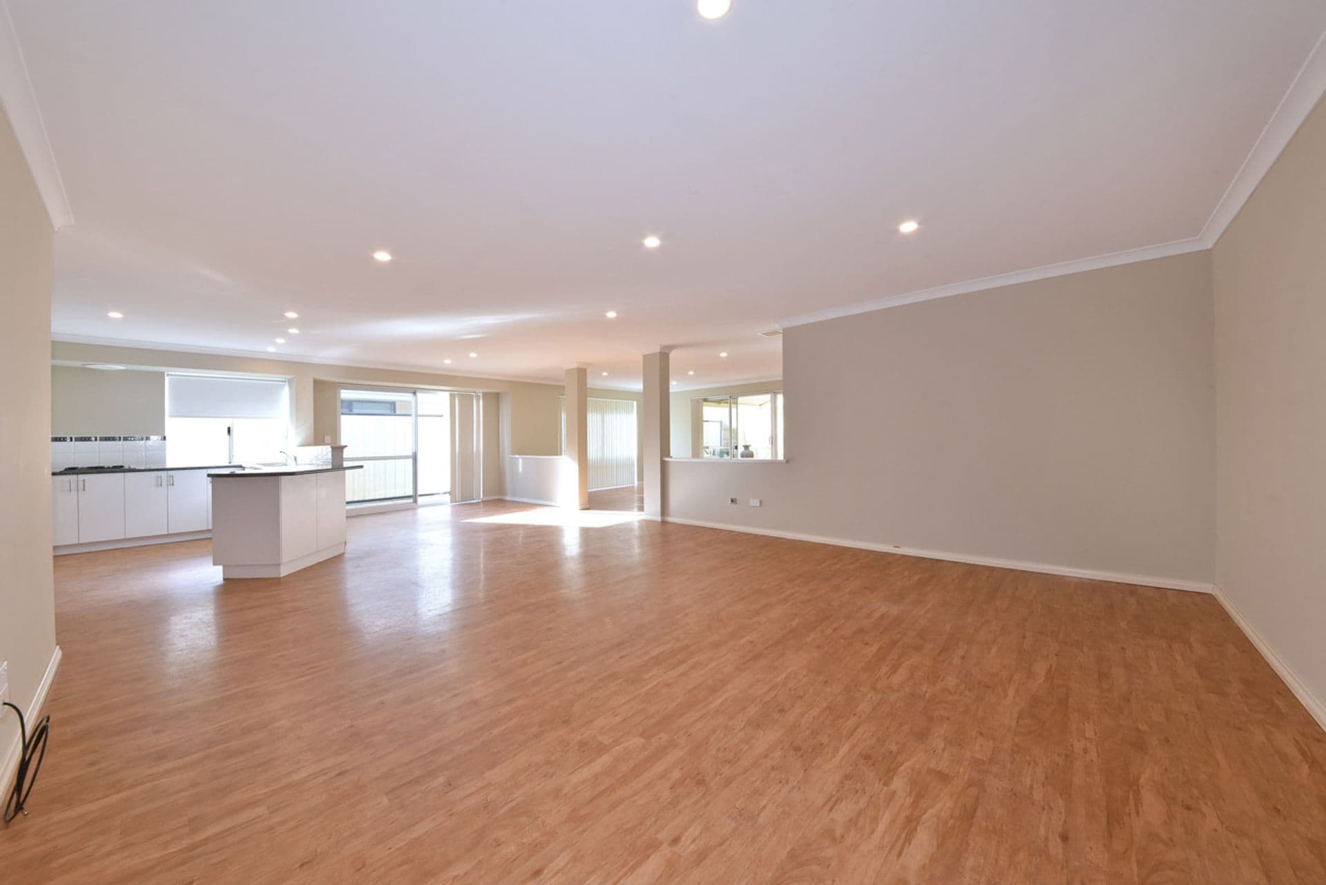 16 Fordham Avenue, Clarkson, WA, 6030, Clarkson - Thumbnail 8