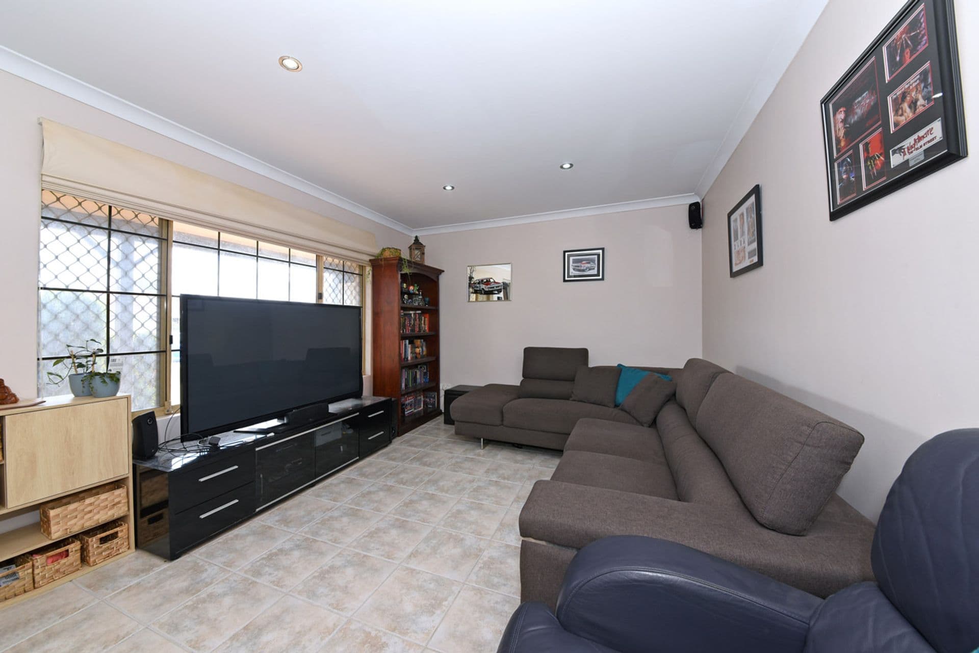15 Serpentine Gardens, Clarkson, WA, 6030, Clarkson - Thumbnail 2