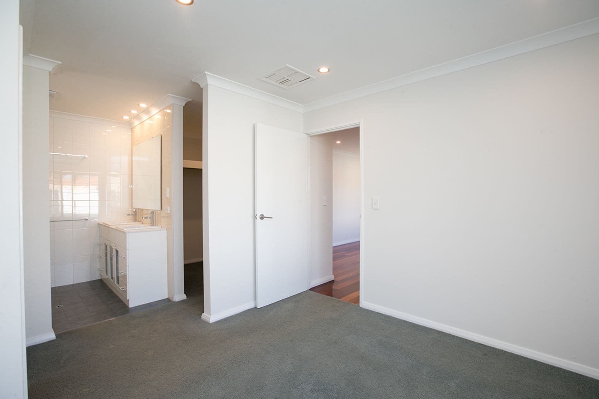 18 Tenby Close, Merriwa, WA, 6030, Merriwa - Thumbnail 6