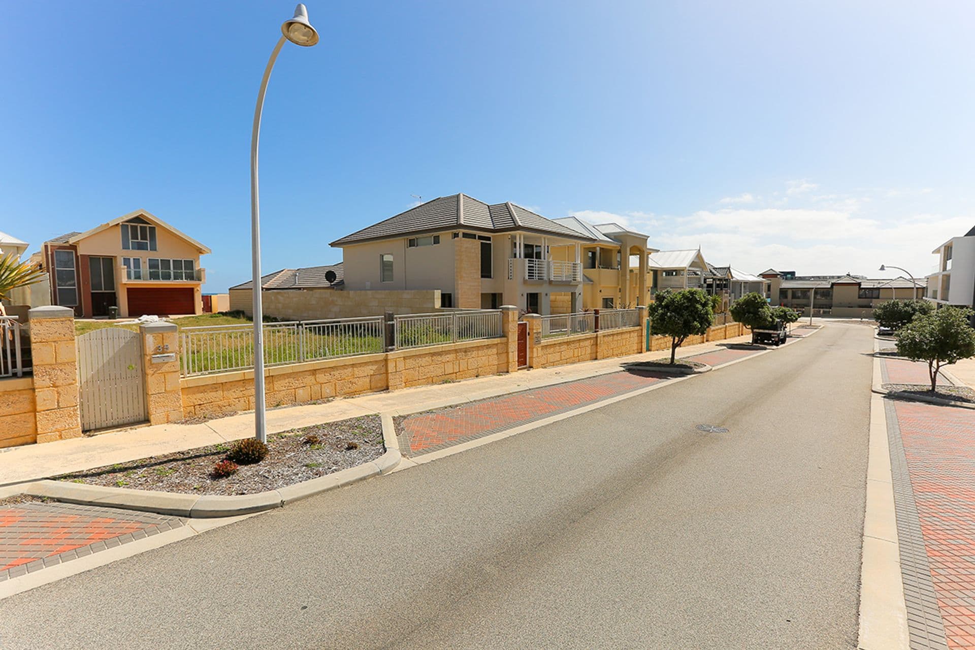 35 Shoreham Way, Mindarie, WA, 6030, Mindarie - Thumbnail 2