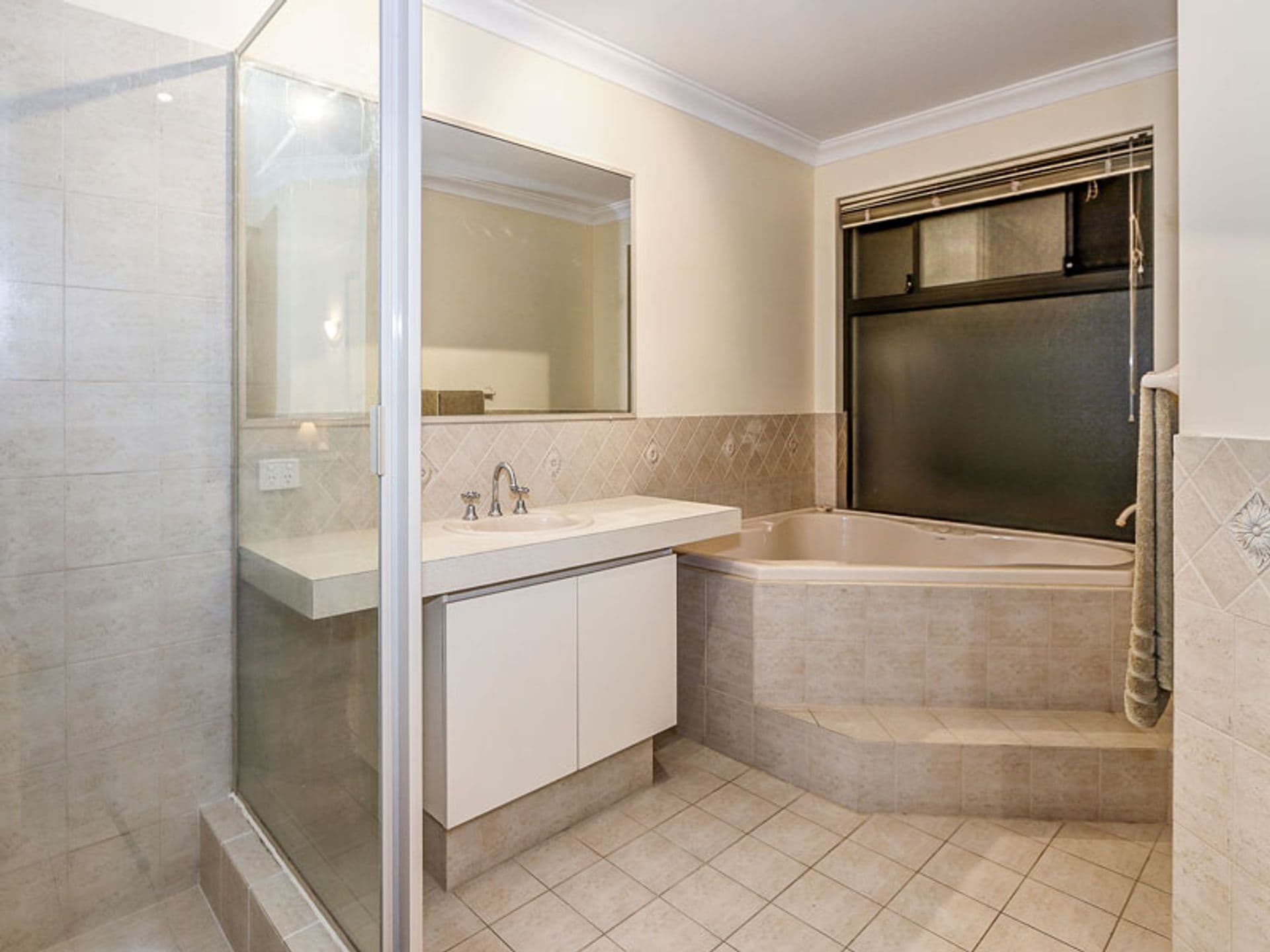 9 Seville Crest, Mindarie, WA, 6030, Mindarie - Thumbnail 5