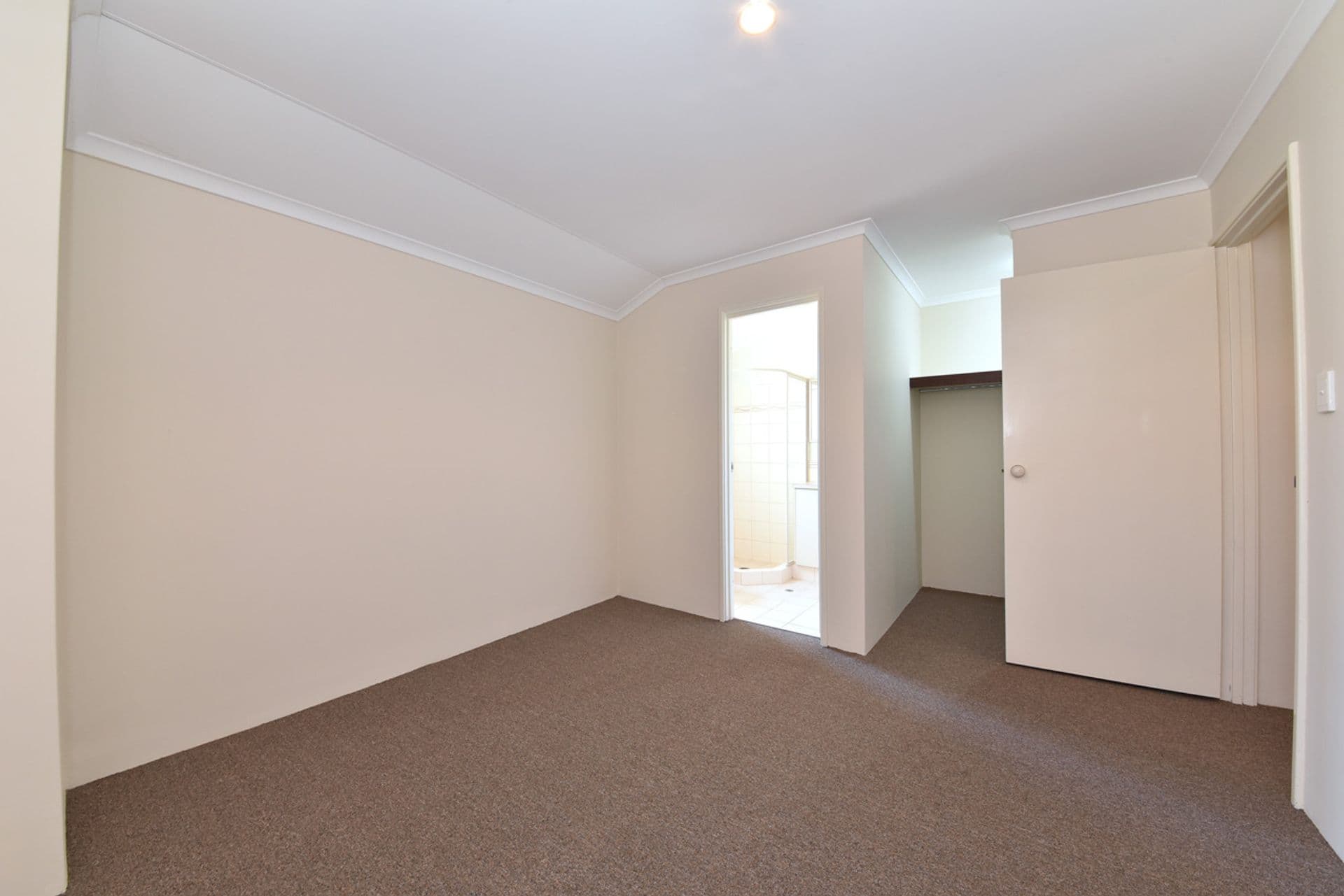 22 Grand Paradiso Parade, Merriwa, WA, 6030, Merriwa - Thumbnail 5