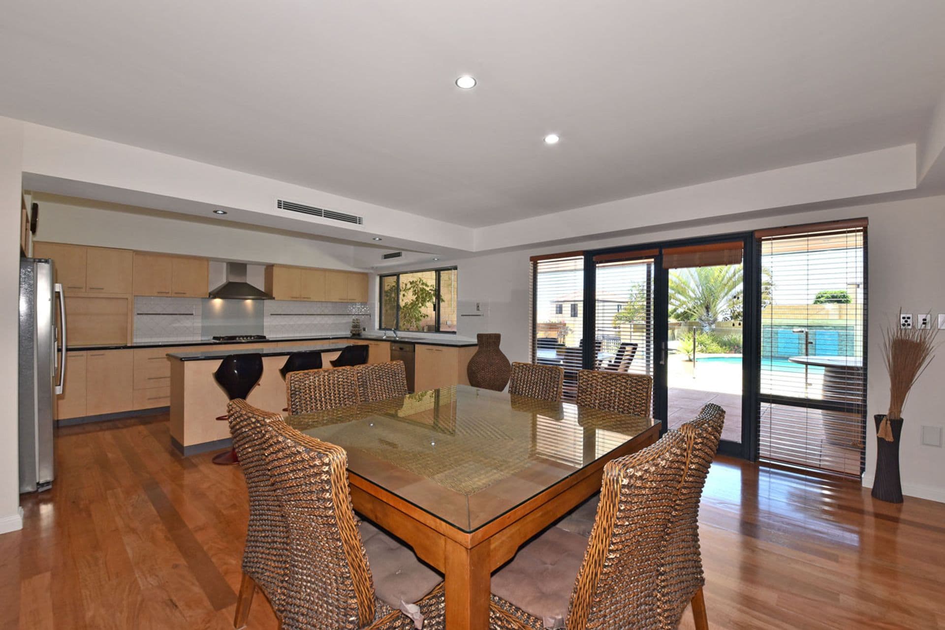 20 Baton Rouge Drive, Mindarie, WA, 6030, Mindarie - Thumbnail 4