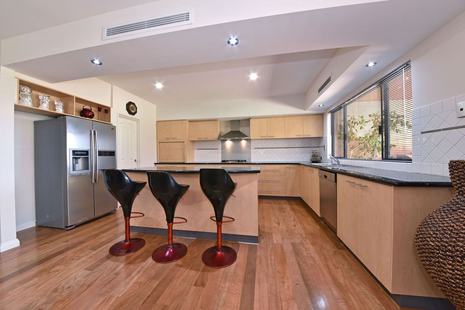 20 Baton Rouge Drive, Mindarie, WA, 6030, Mindarie - Thumbnail 5