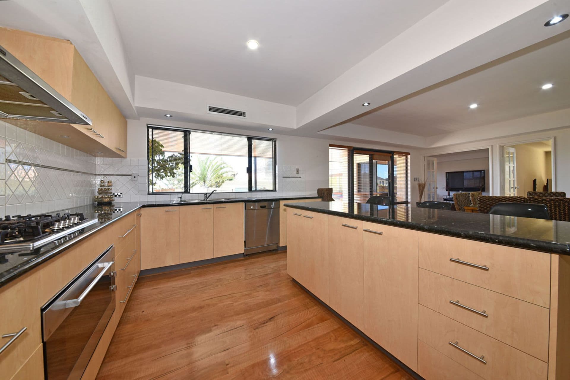 20 Baton Rouge Drive, Mindarie, WA, 6030, Mindarie - Thumbnail 6
