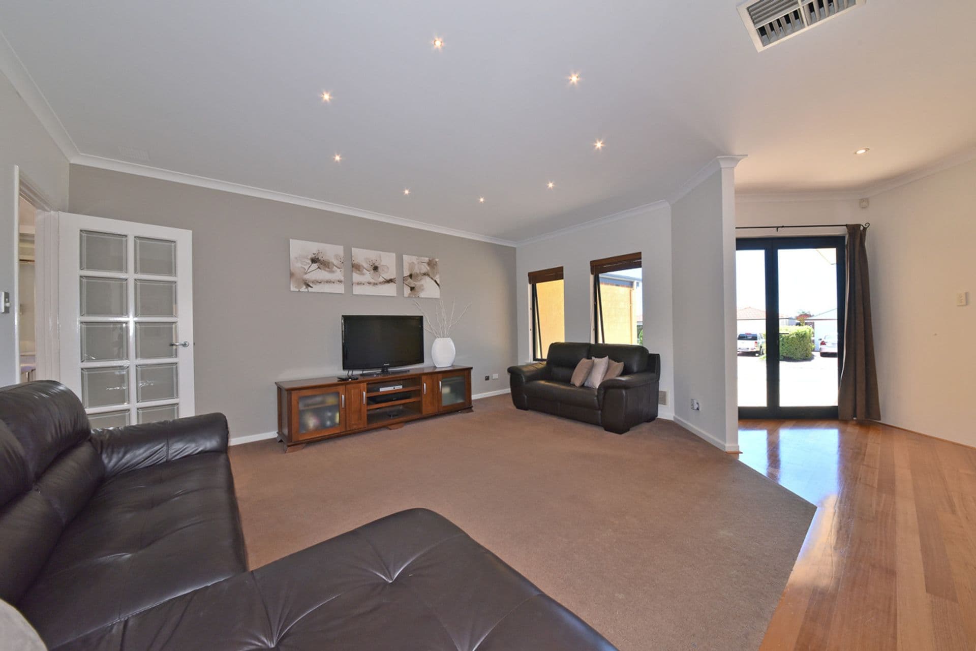 113 Clydebank Crescent, Kinross, WA, 6028, Kinross - Thumbnail 3