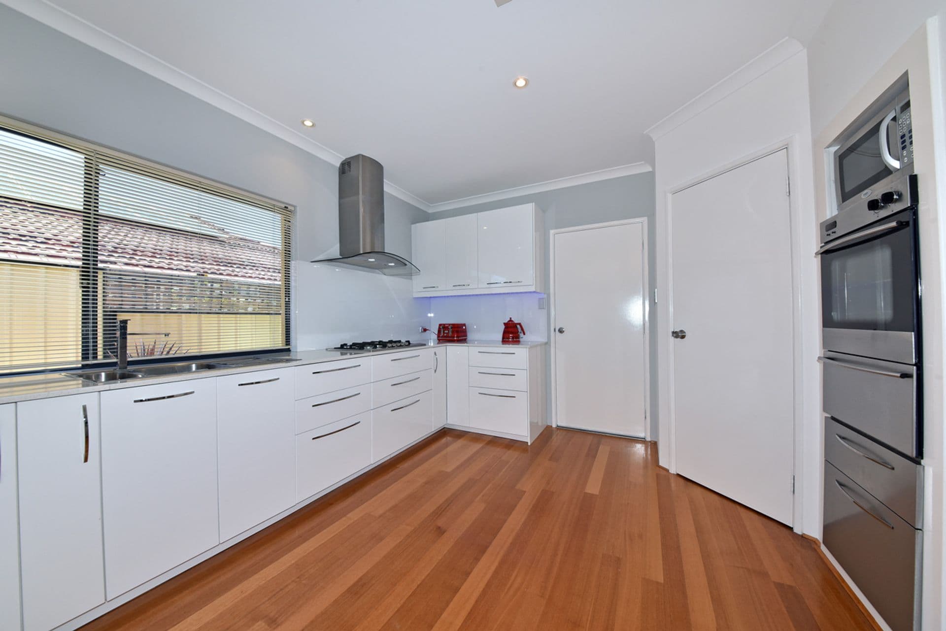 113 Clydebank Crescent, Kinross, WA, 6028, Kinross - Thumbnail 8