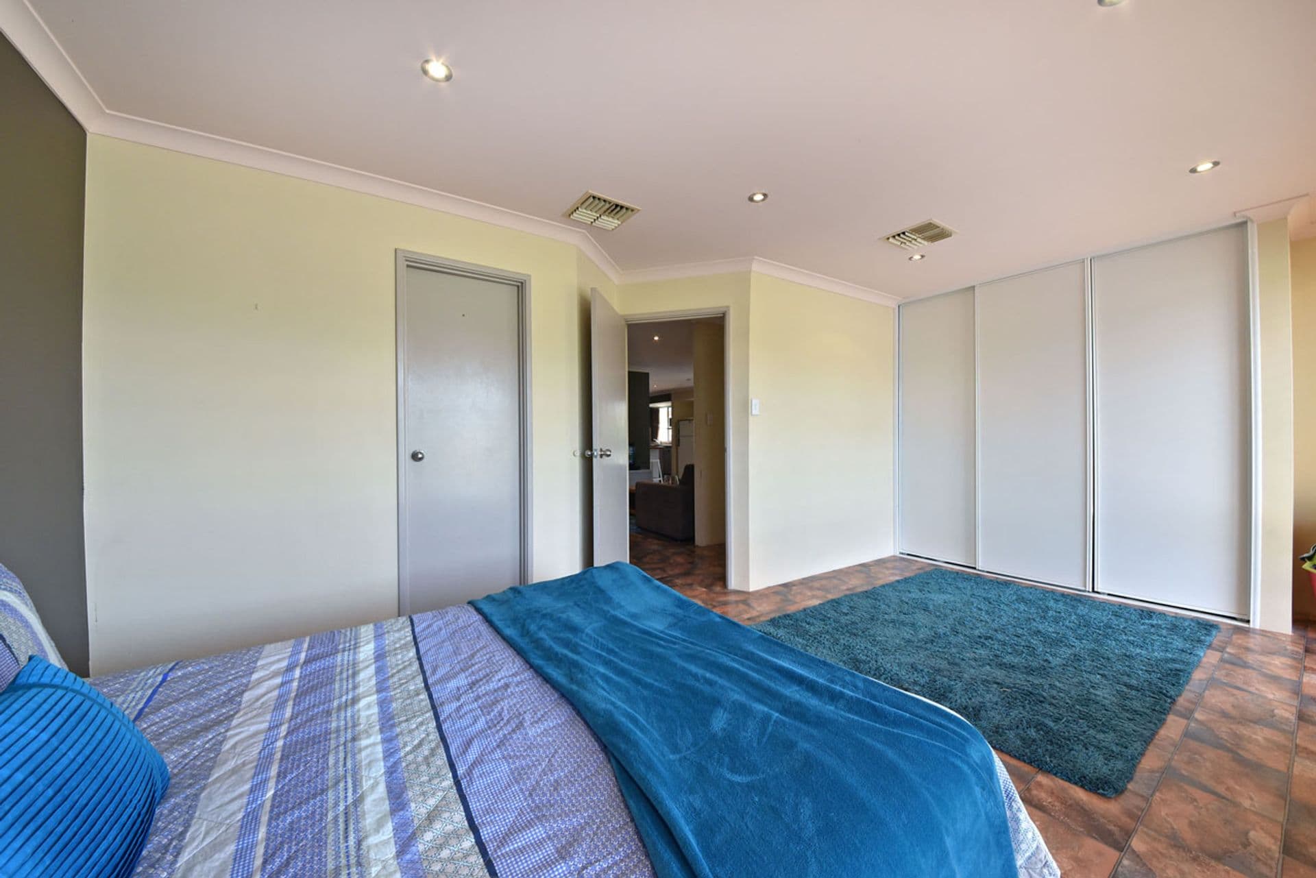 4 Calabar Court, Merriwa, WA, 6030, Merriwa - Thumbnail 4