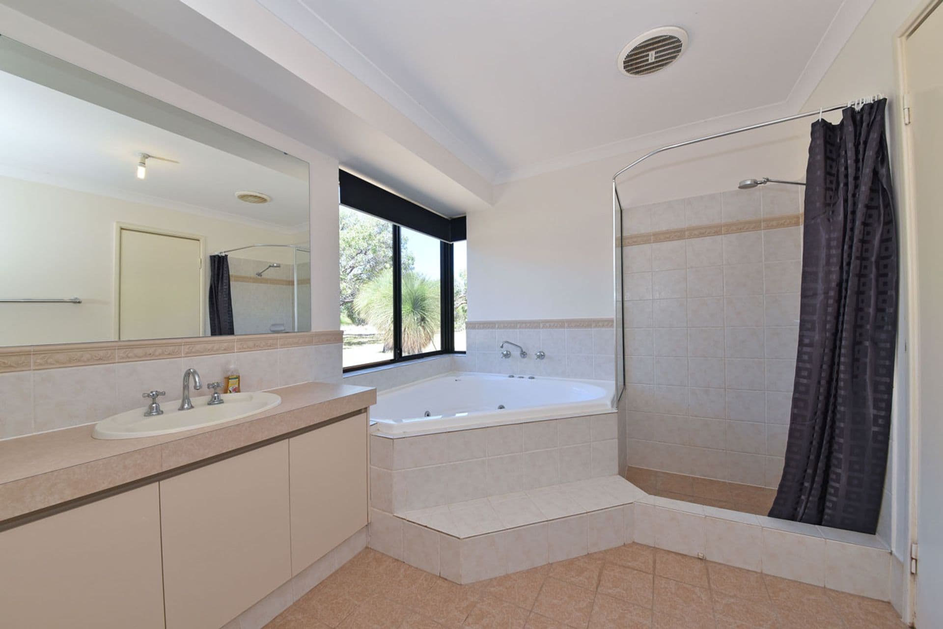 11 Orchard Rest, Two Rocks, WA, 6037, Two Rocks - Thumbnail 6
