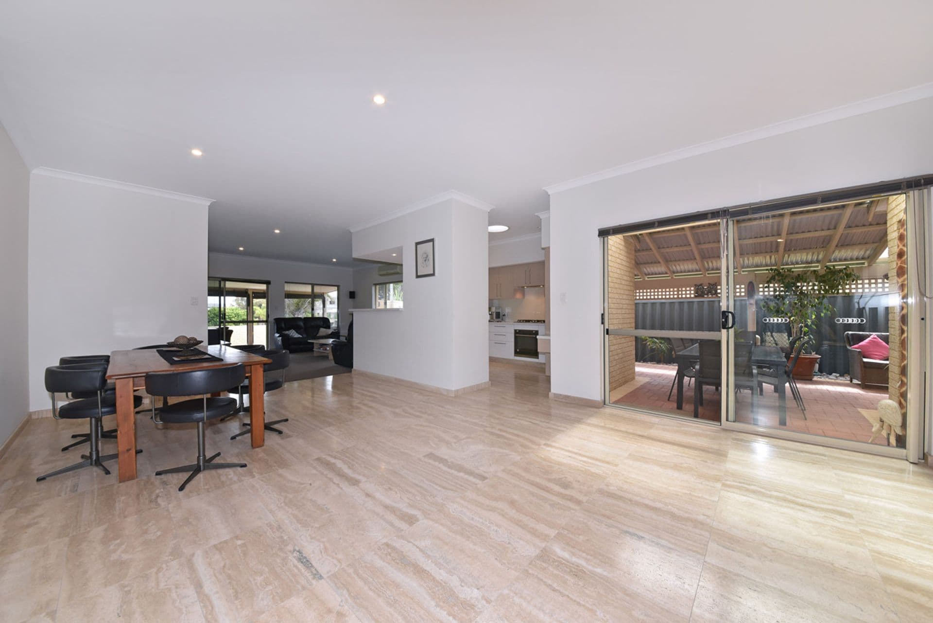4 Hazel Avenue, Quinns Rocks, WA, 6030, Quinns Rocks - Thumbnail 4