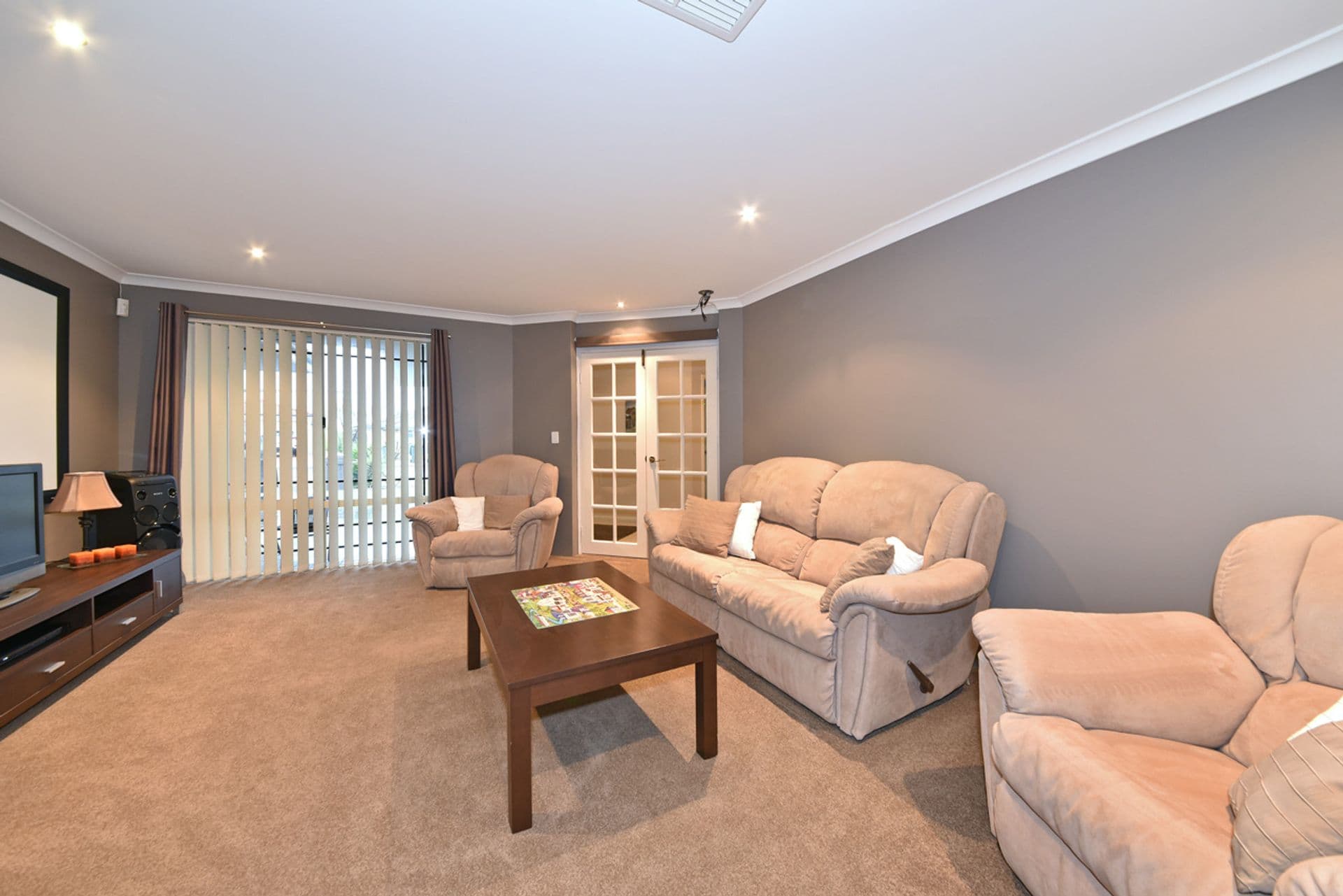 27 Weymouth Boulevard, Quinns Rocks, WA, 6030, Quinns Rocks - Thumbnail 5