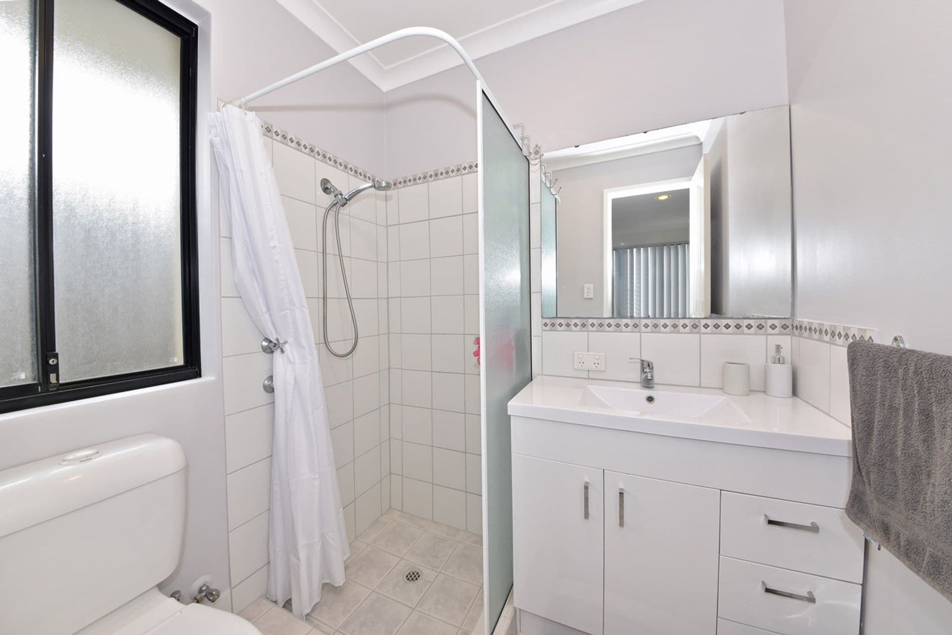 10 Durrington Glade, Clarkson, WA, 6030, Clarkson - Thumbnail 7