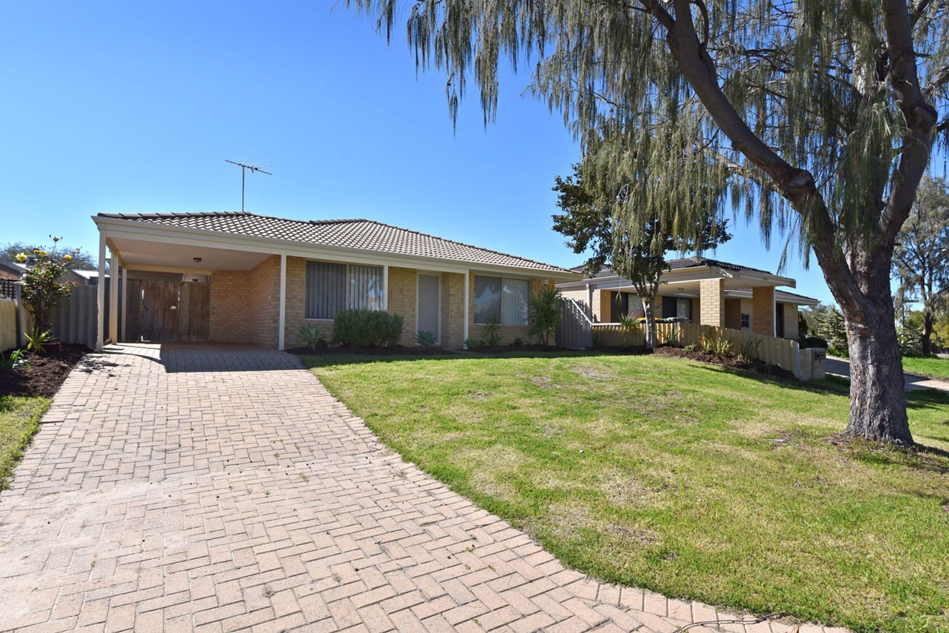 17 Duncombe Grove, Quinns Rocks, WA, 6030, Quinns Rocks - Thumbnail 2