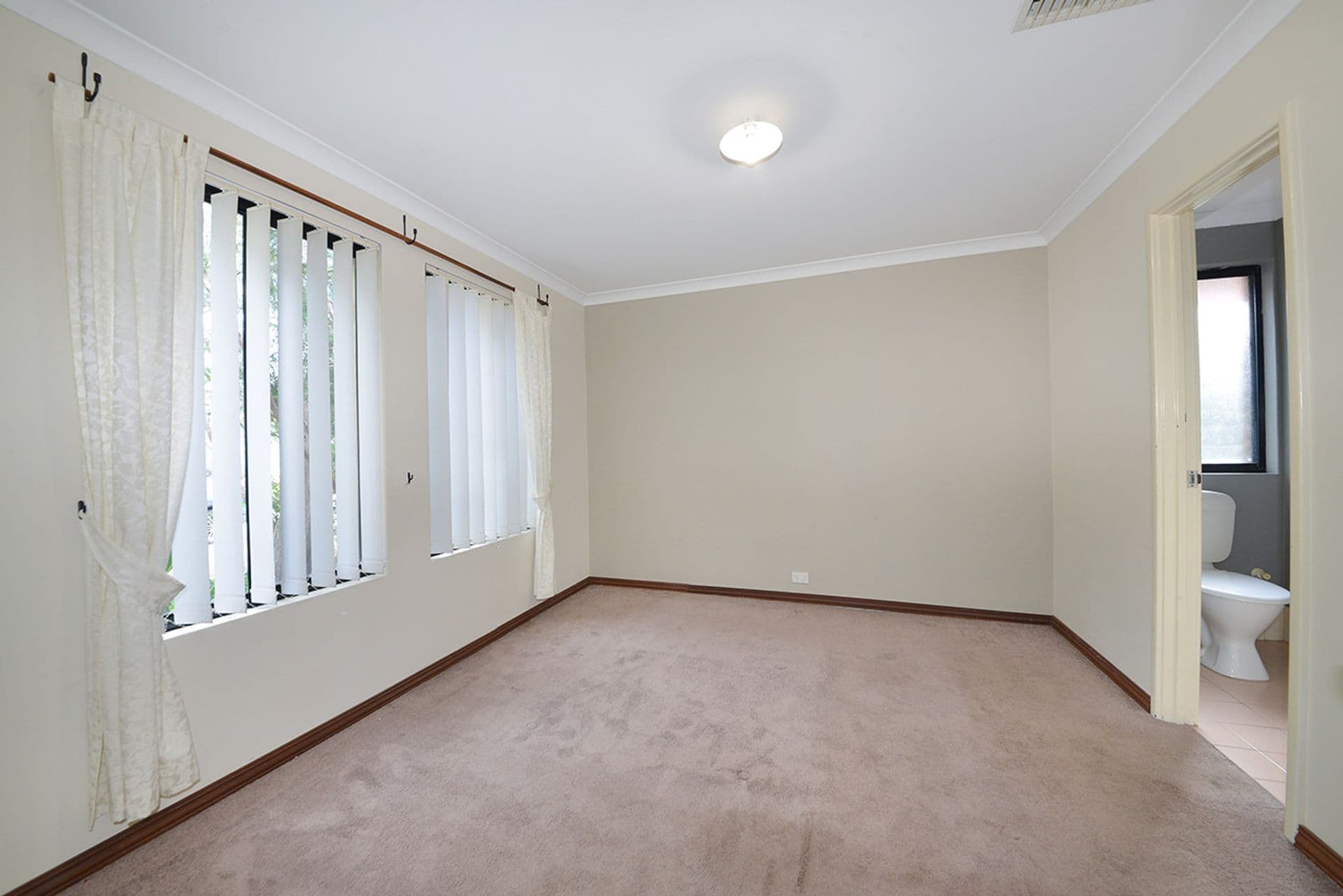6 Mayne Way, Merriwa, WA, 6030, Merriwa - Thumbnail 5