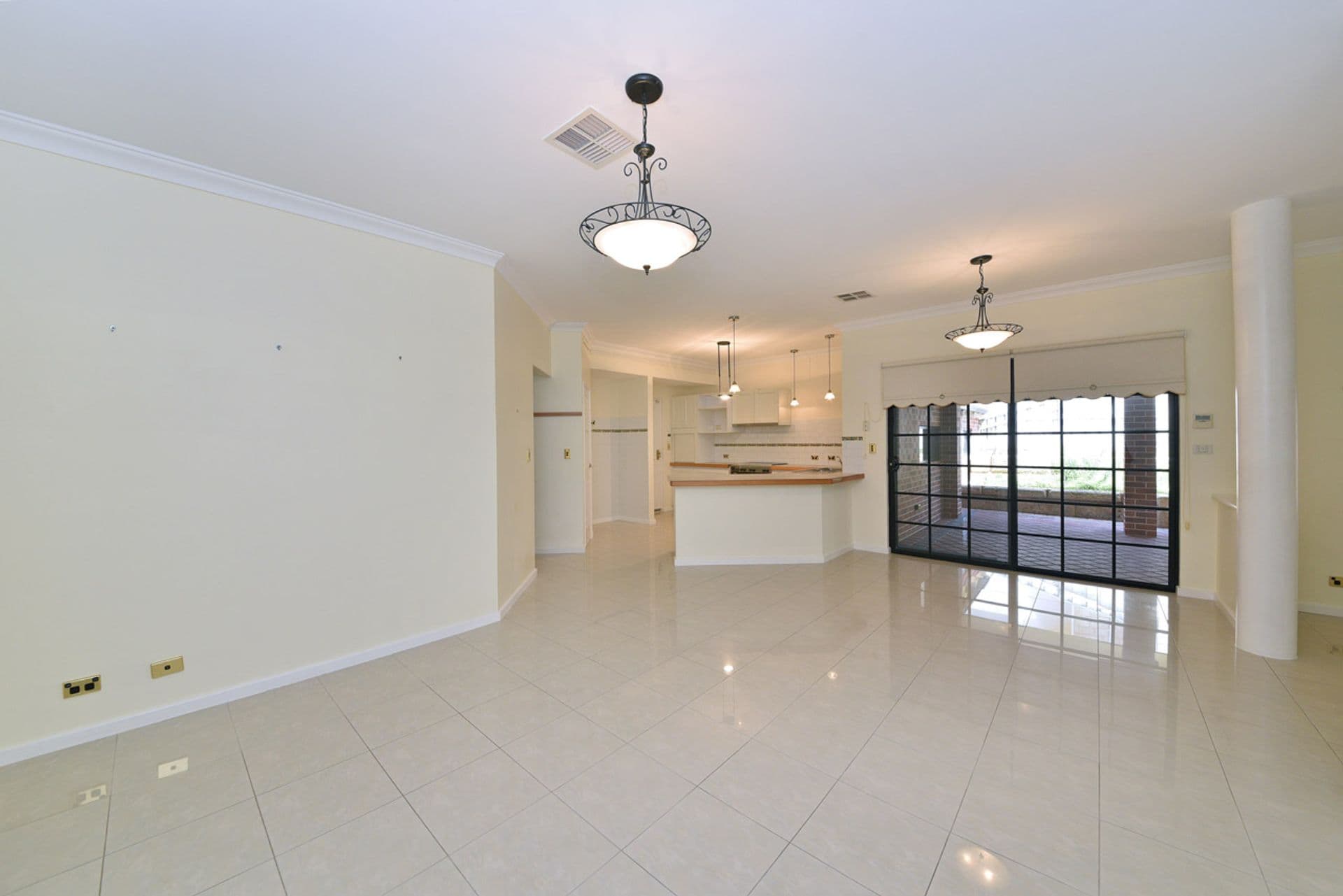 2 Seaham Way, Mindarie, WA, 6030, Mindarie - Thumbnail 6