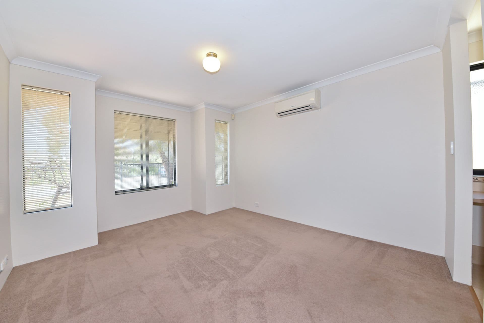 10 Somerly Drive, Clarkson, WA, 6030, Clarkson - Thumbnail 3