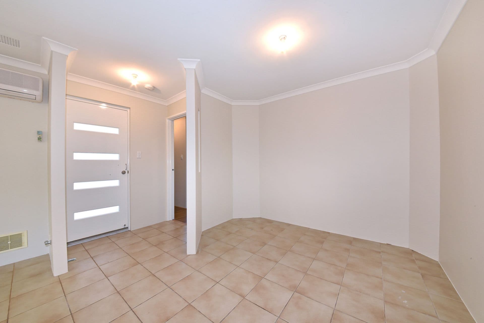 29 Turnatt Way, Wanneroo, WA, 6065, Wanneroo - Thumbnail 3