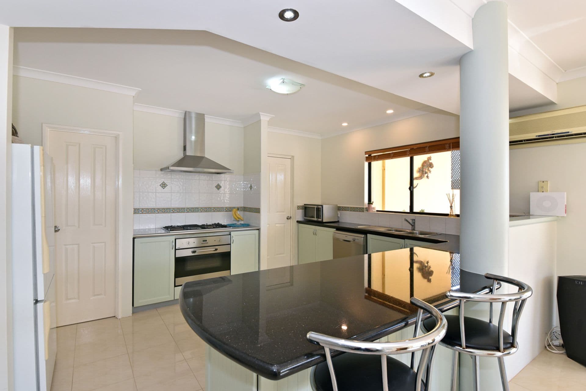 9 Trieste Court, Mindarie, WA, 6030, Mindarie - Thumbnail 6