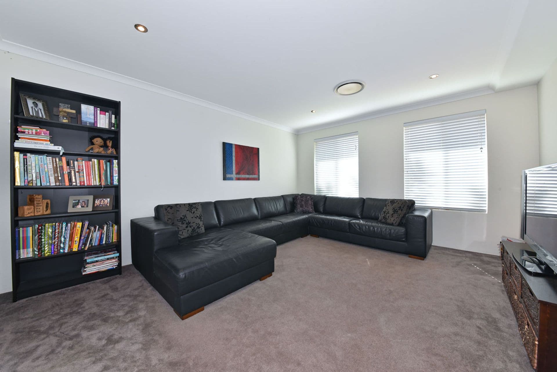 27 Airlie Chase, Clarkson, WA, 6030, Clarkson - Thumbnail 4