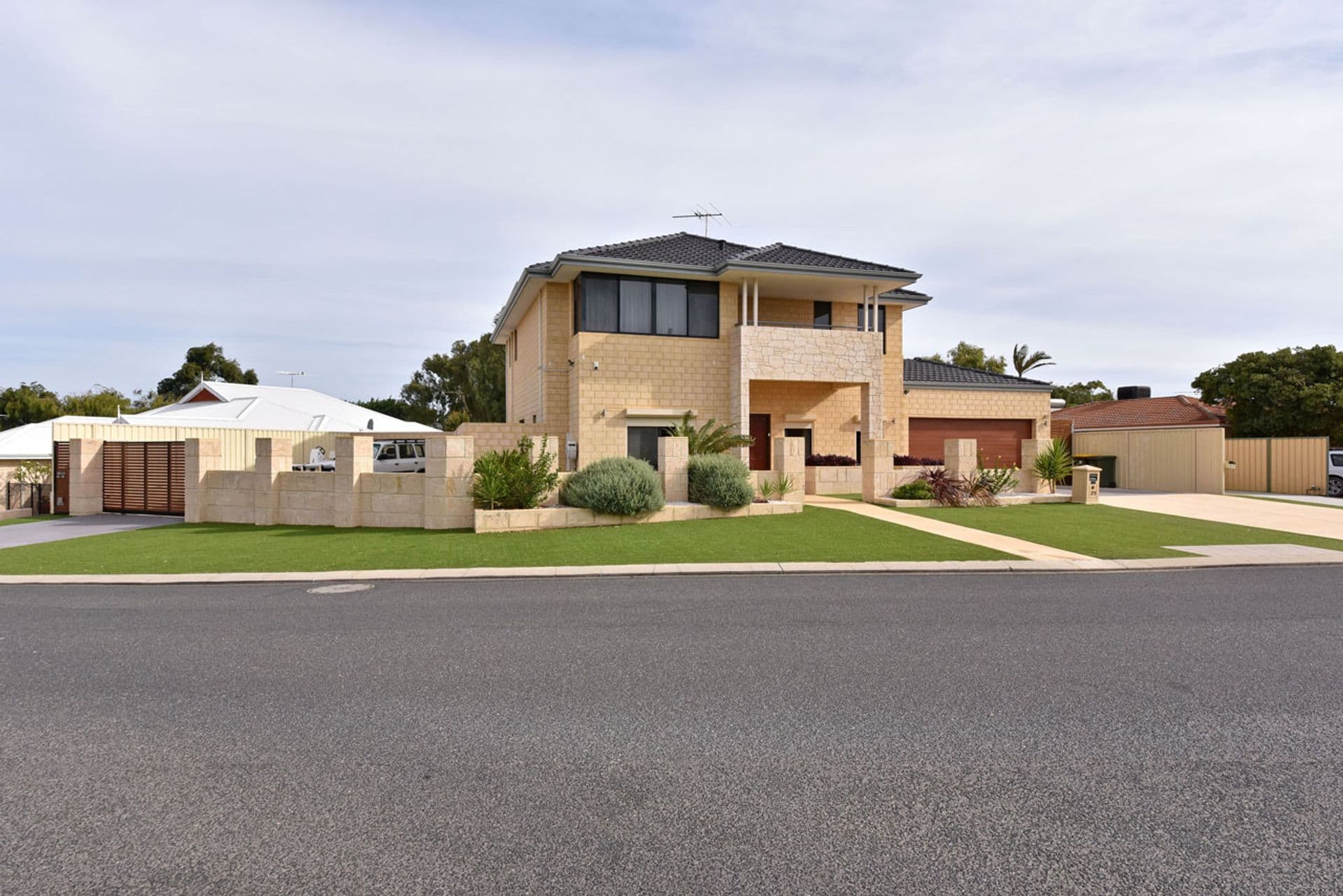 25 Rees Drive, Quinns Rocks, WA, 6030, Quinns Rocks - Thumbnail 2