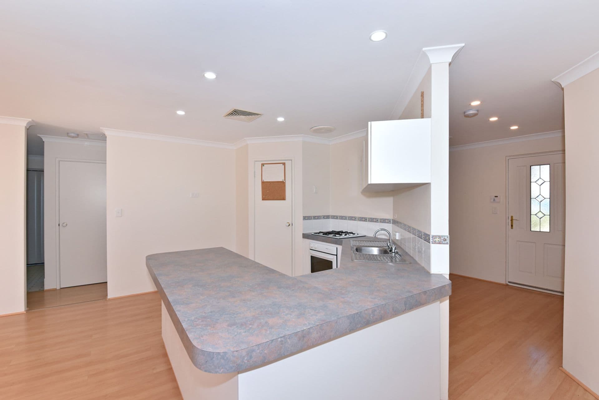 4 Rover Court, Quinns Rocks, WA, 6030, Quinns Rocks - Thumbnail 8